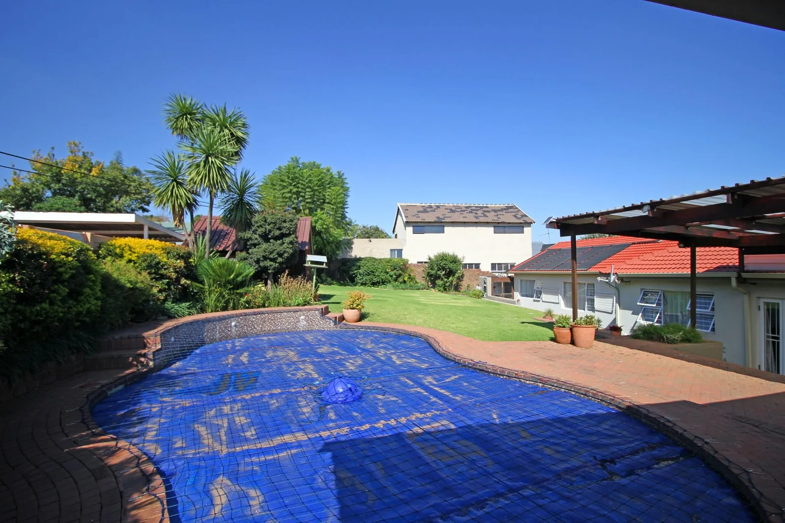 Stunning 5-Bedroom Family Home in Roodekrans with Breathtaking Views!
