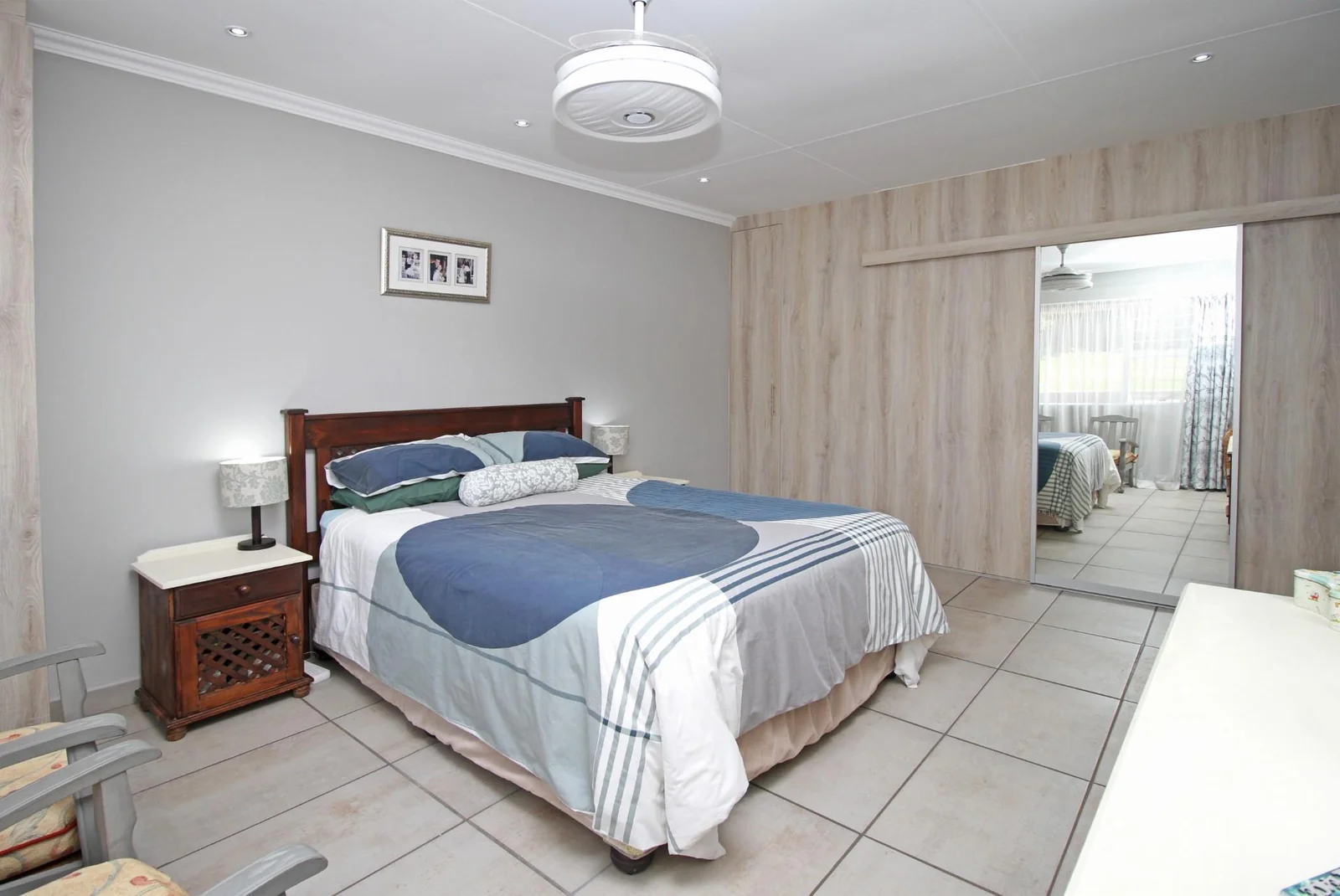 Stunning 5-Bedroom Family Home in Roodekrans with Breathtaking Views!