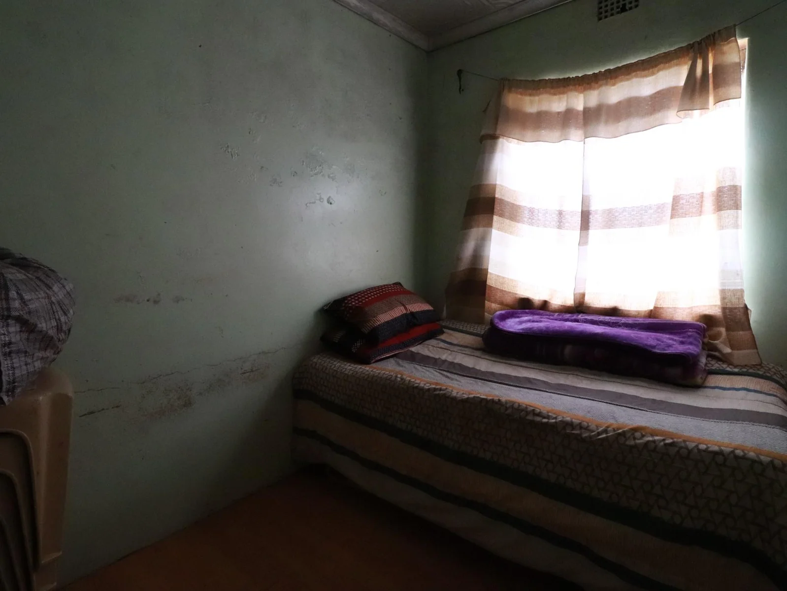 Beautiful Two Bedroom Home with Spacious Backyard