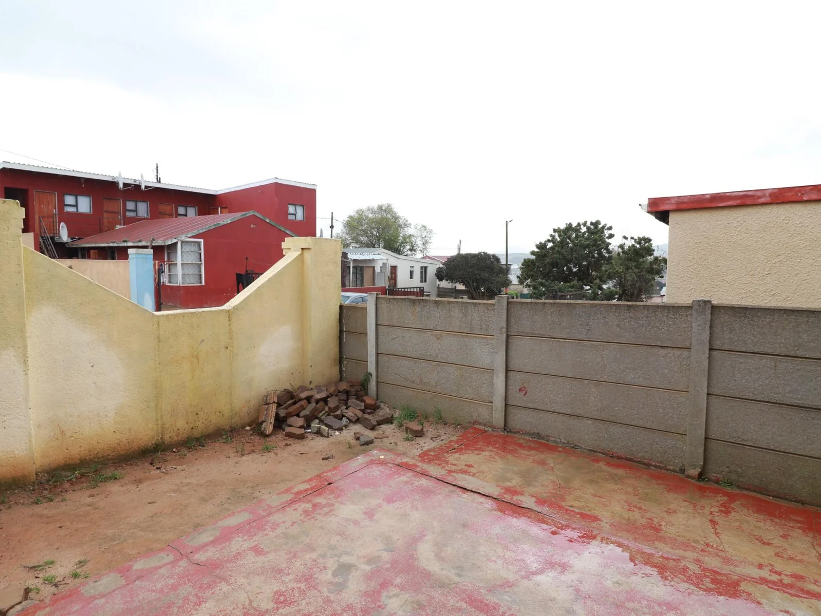 Beautiful Two Bedroom Home with Spacious Backyard