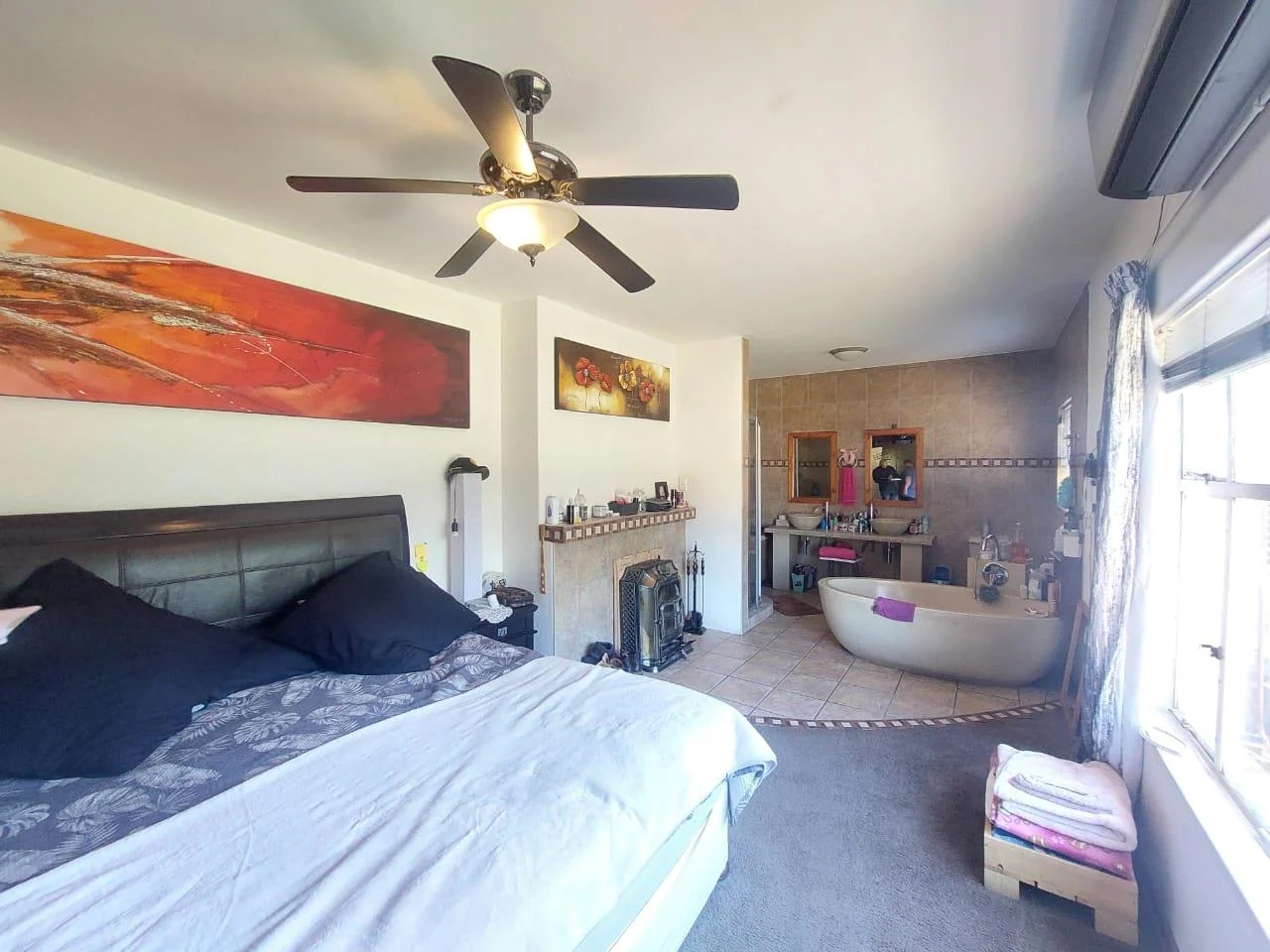 ELITE PROPERTY IN PEACEHAVEN WITH A LOT OF POTENTIAL FOR GUEST HOUSE, RENTAL & RESIDENTIAL PURPOSES