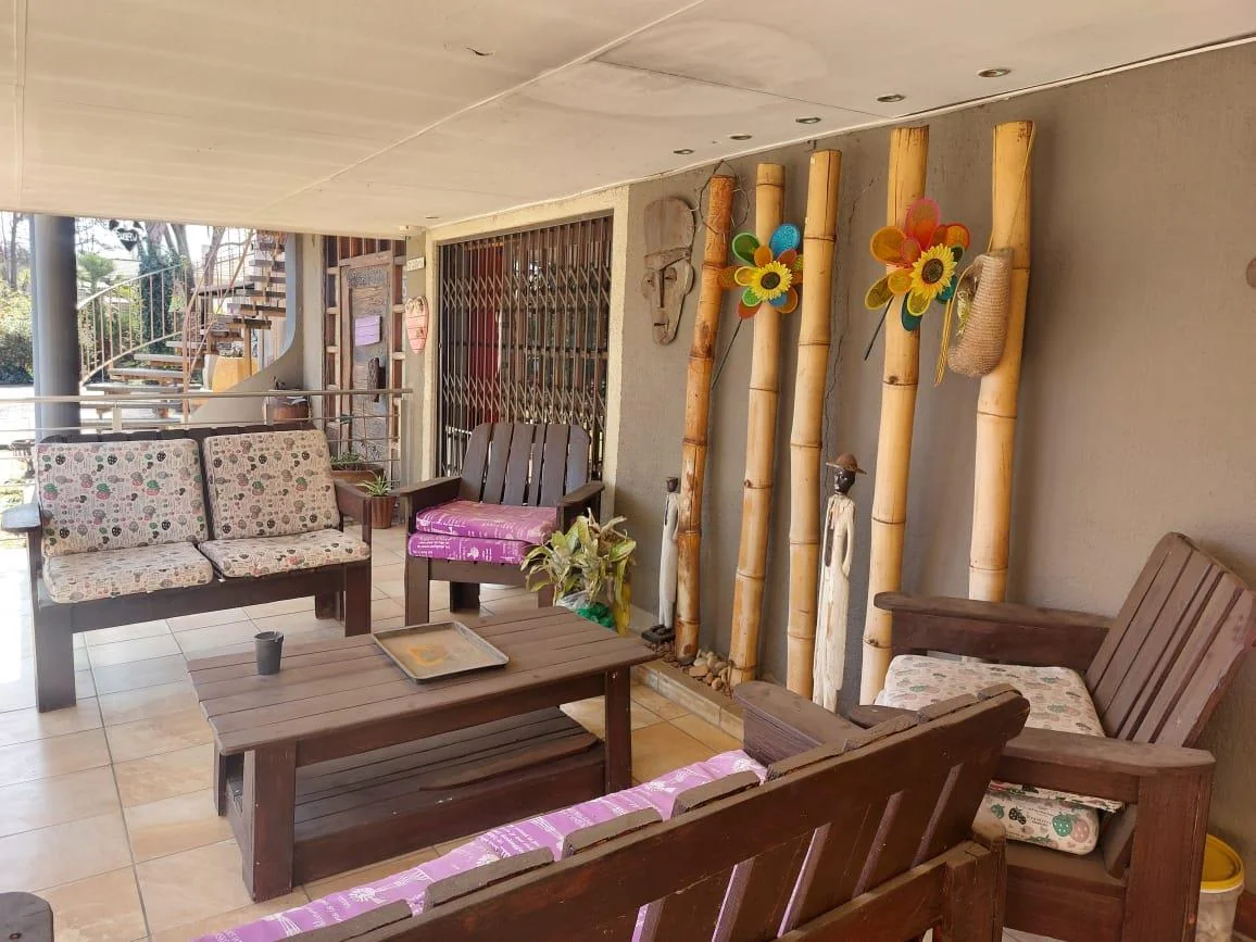 ELITE PROPERTY IN PEACEHAVEN WITH A LOT OF POTENTIAL FOR GUEST HOUSE, RENTAL & RESIDENTIAL PURPOSES