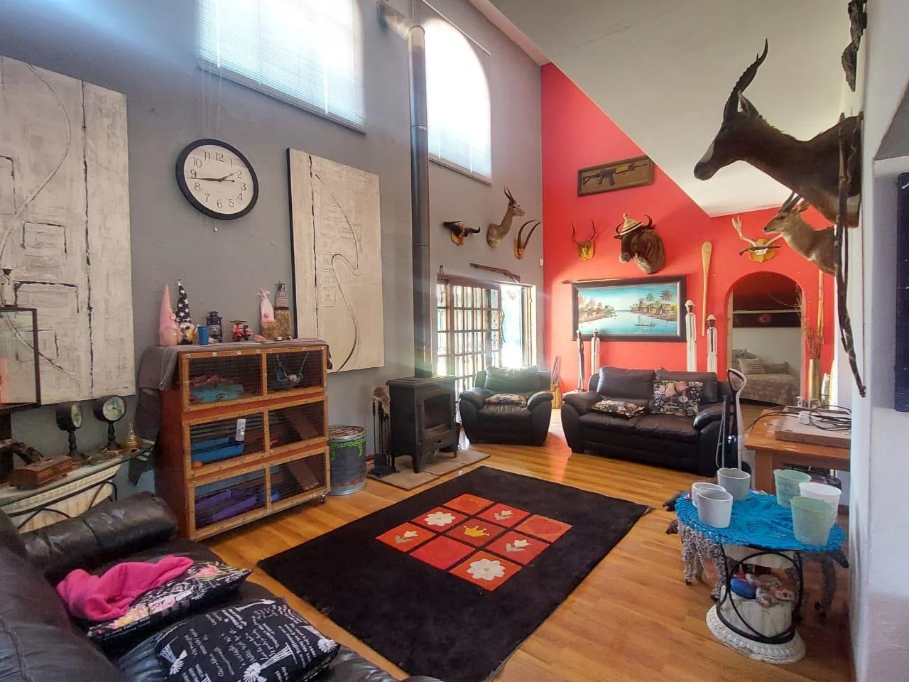 ELITE PROPERTY IN PEACEHAVEN WITH A LOT OF POTENTIAL FOR GUEST HOUSE, RENTAL & RESIDENTIAL PURPOSES