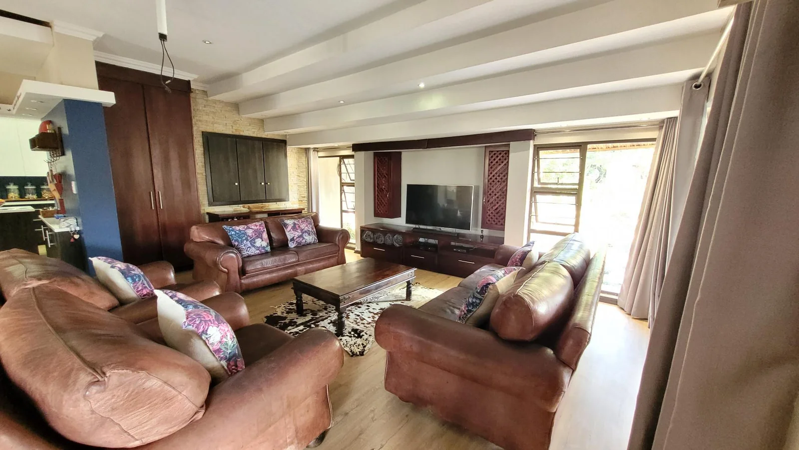 Home, office and entertainment all under one roof in Eureka.