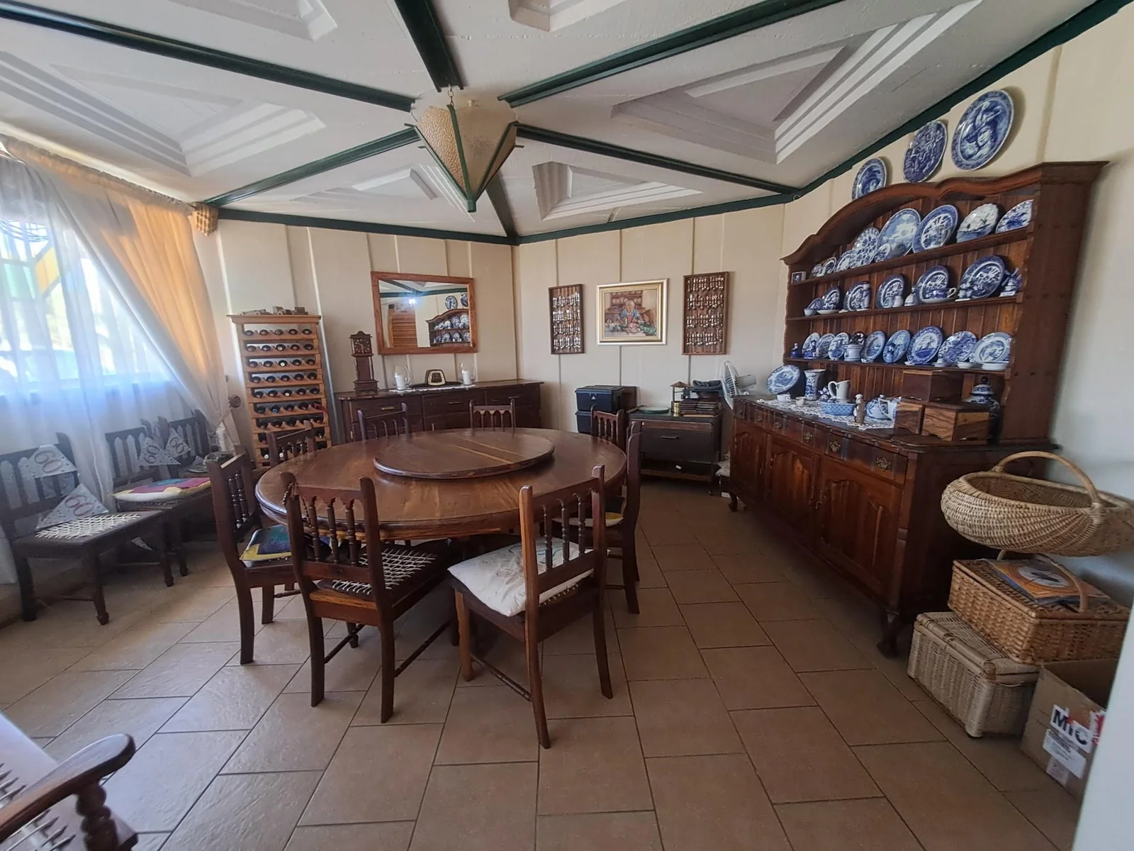 Unique and spacious four bedroom family home!