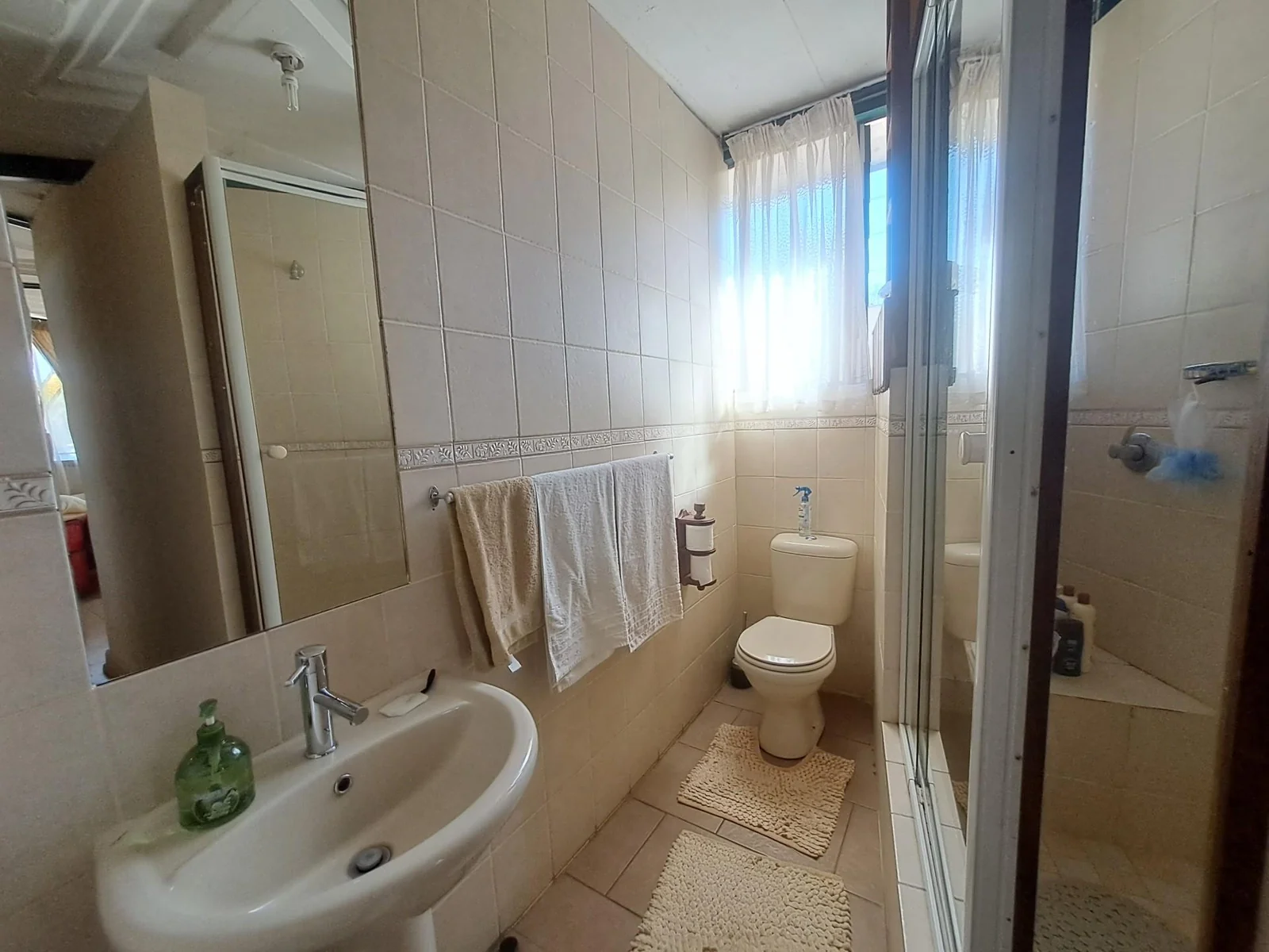 Unique and spacious four bedroom family home!