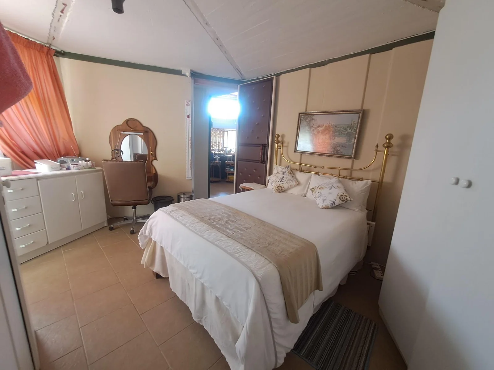 Unique and spacious four bedroom family home!