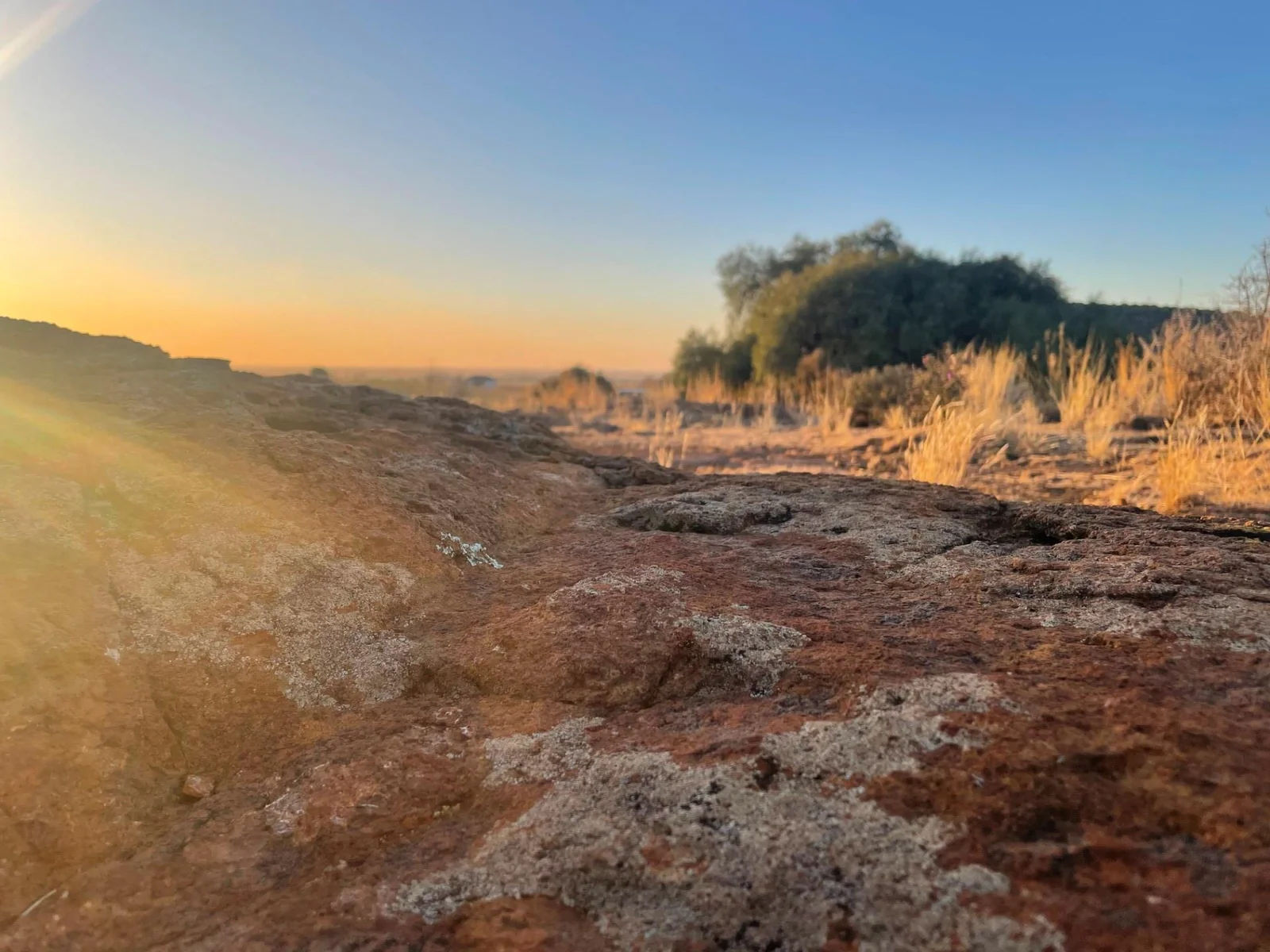 Sun sets - 360° all round Views - Close to the city