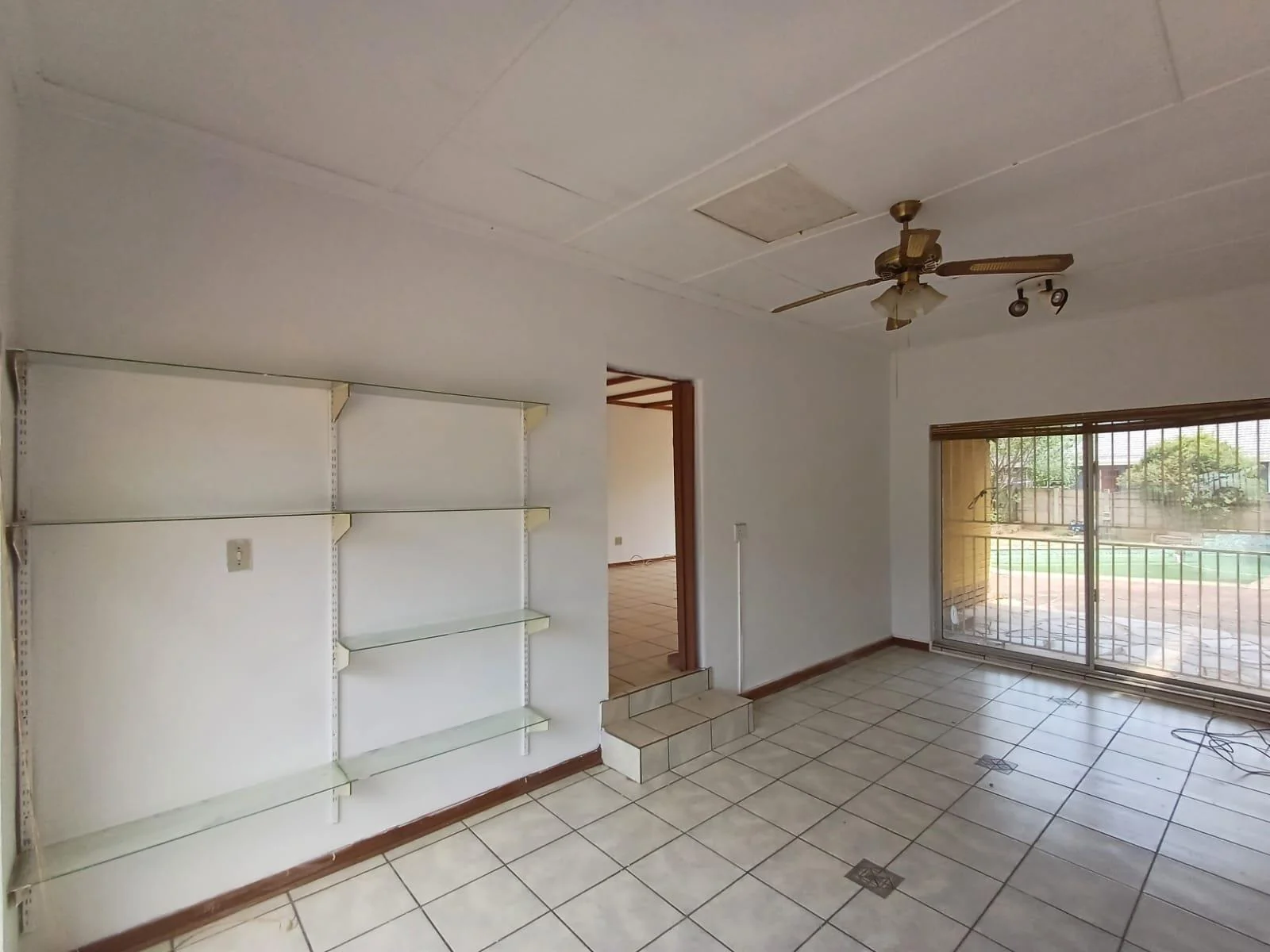 Spacious 3 Bedroom House to Rent in Pellissier!