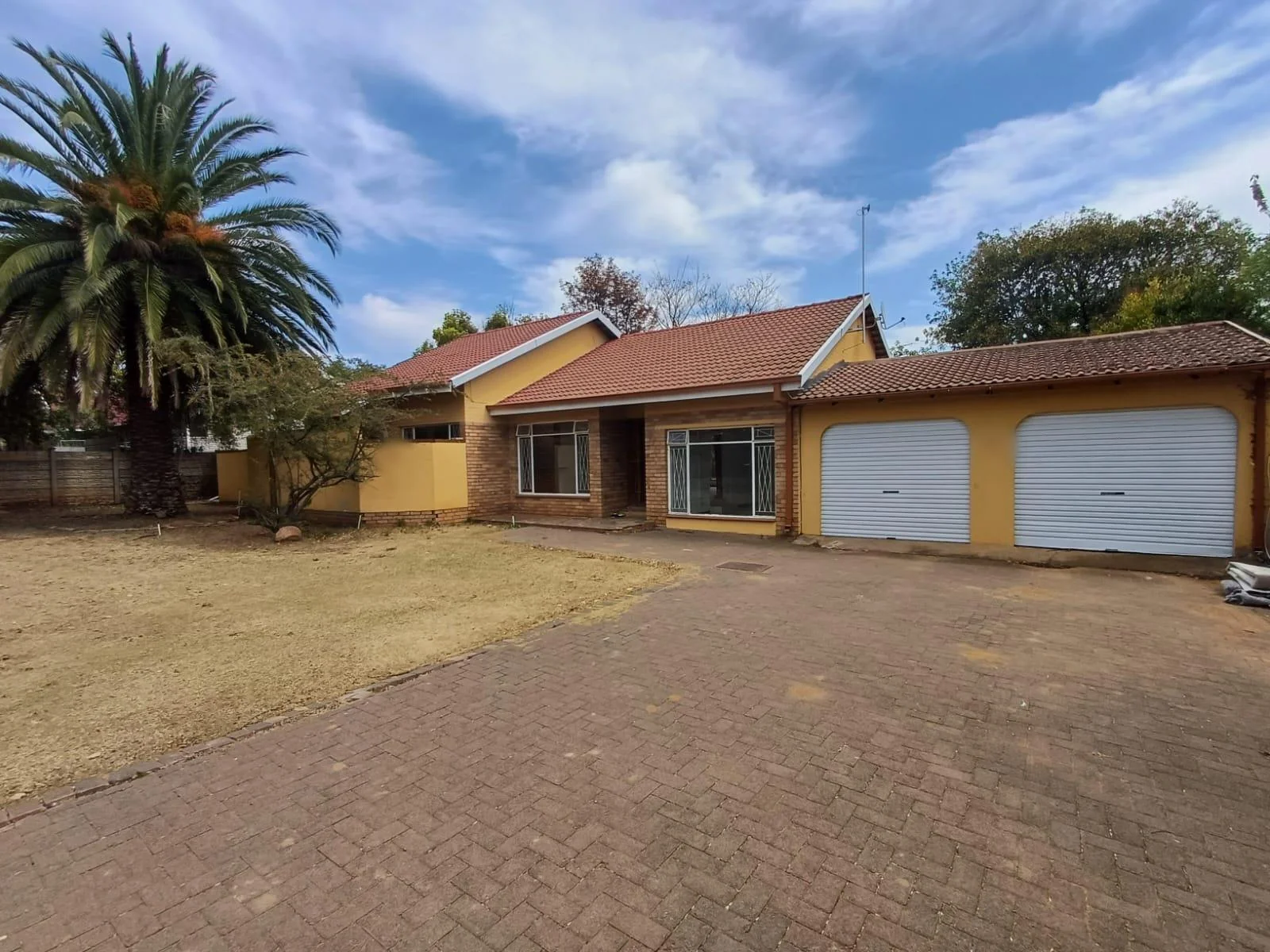 Spacious 3 Bedroom House to Rent in Pellissier!