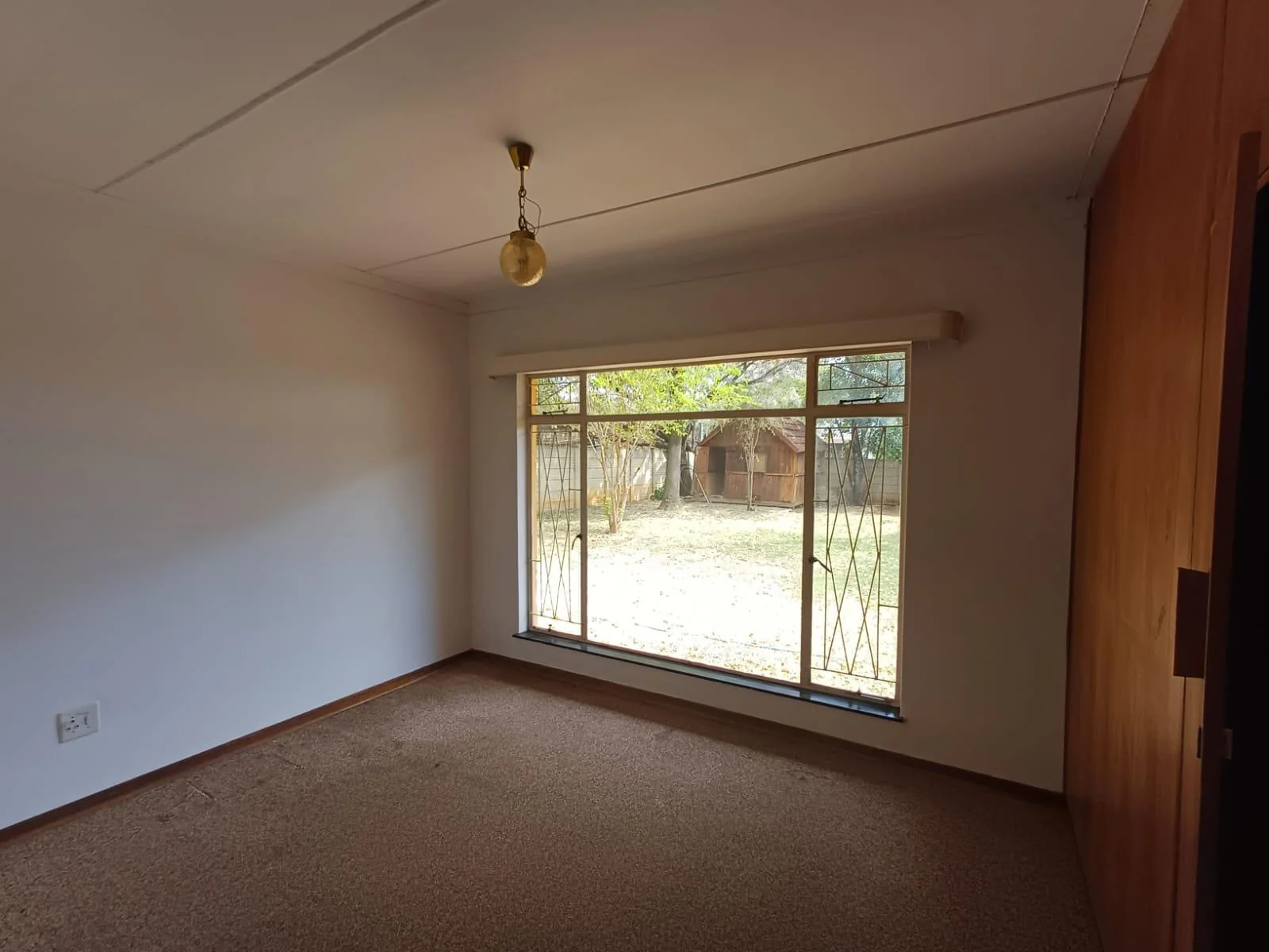 Spacious 3 Bedroom House to Rent in Pellissier!