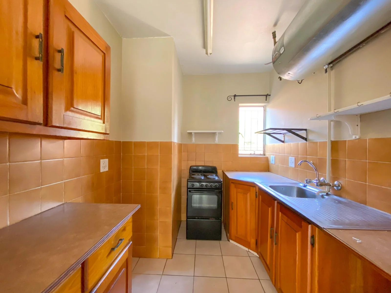 2 Bedroom Apartment To Let in a quiet complex within Pierre van Ryneveld<br/>*Perfect for Young Professionals* Occupation date : 1 May 2026