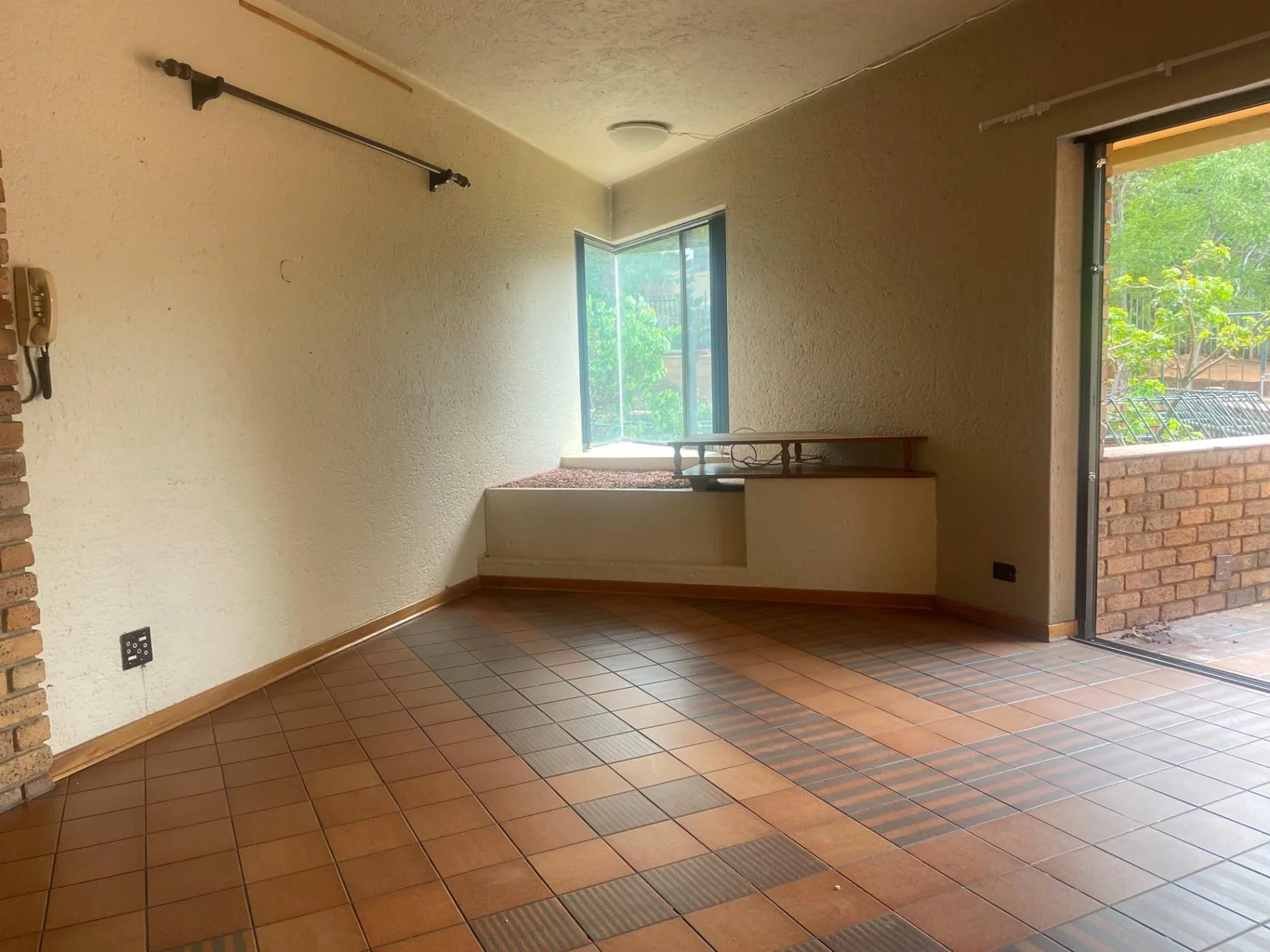 5 Bedroom, 4 Bathroom, 4 Story mansion in Waverley