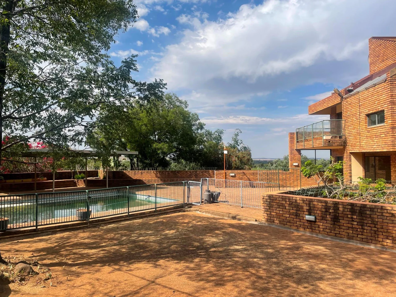 5 Bedroom, 4 Bathroom, 4 Story mansion in Waverley