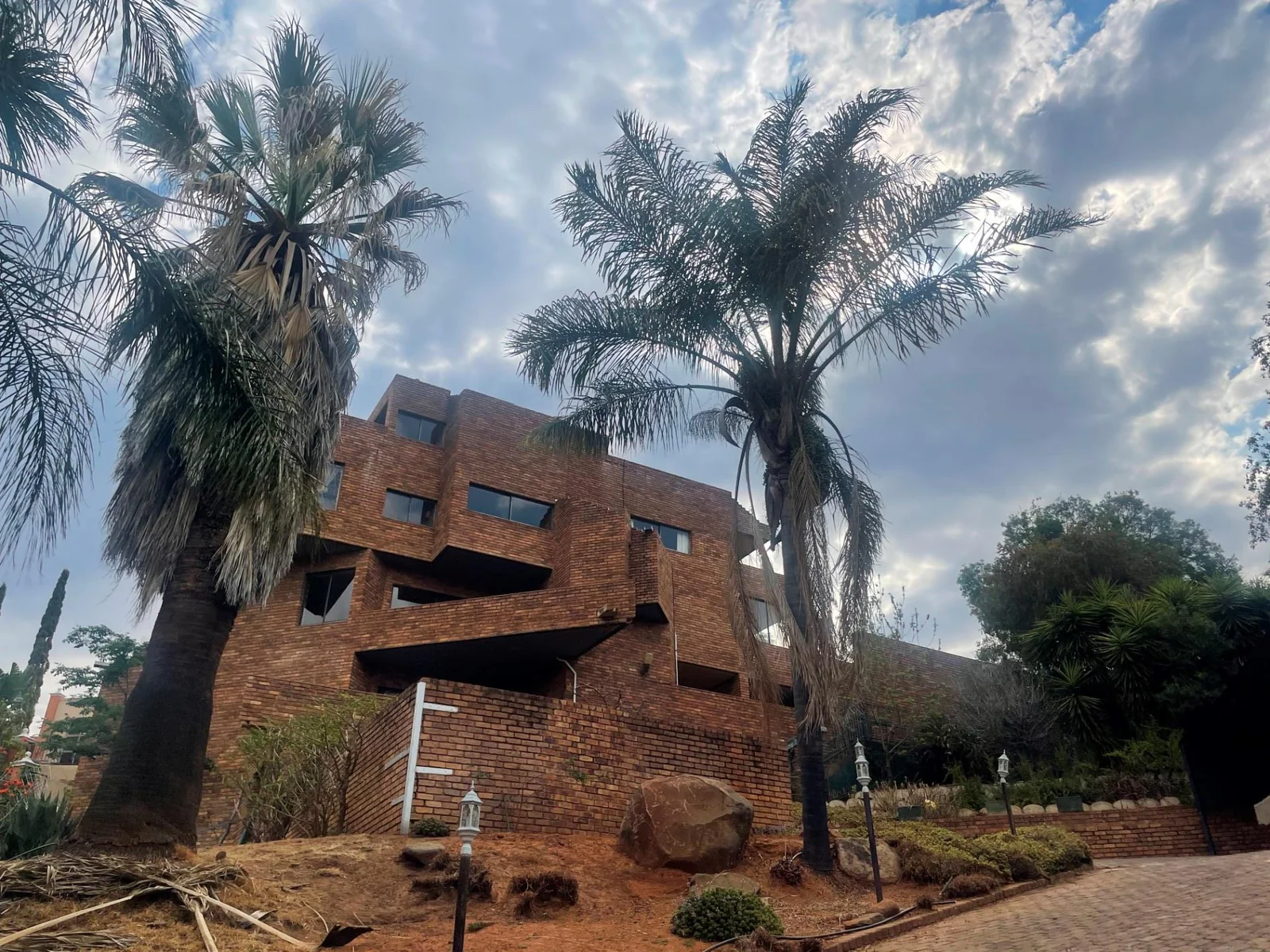 5 Bedroom, 4 Bathroom, 4 Story mansion in Waverley