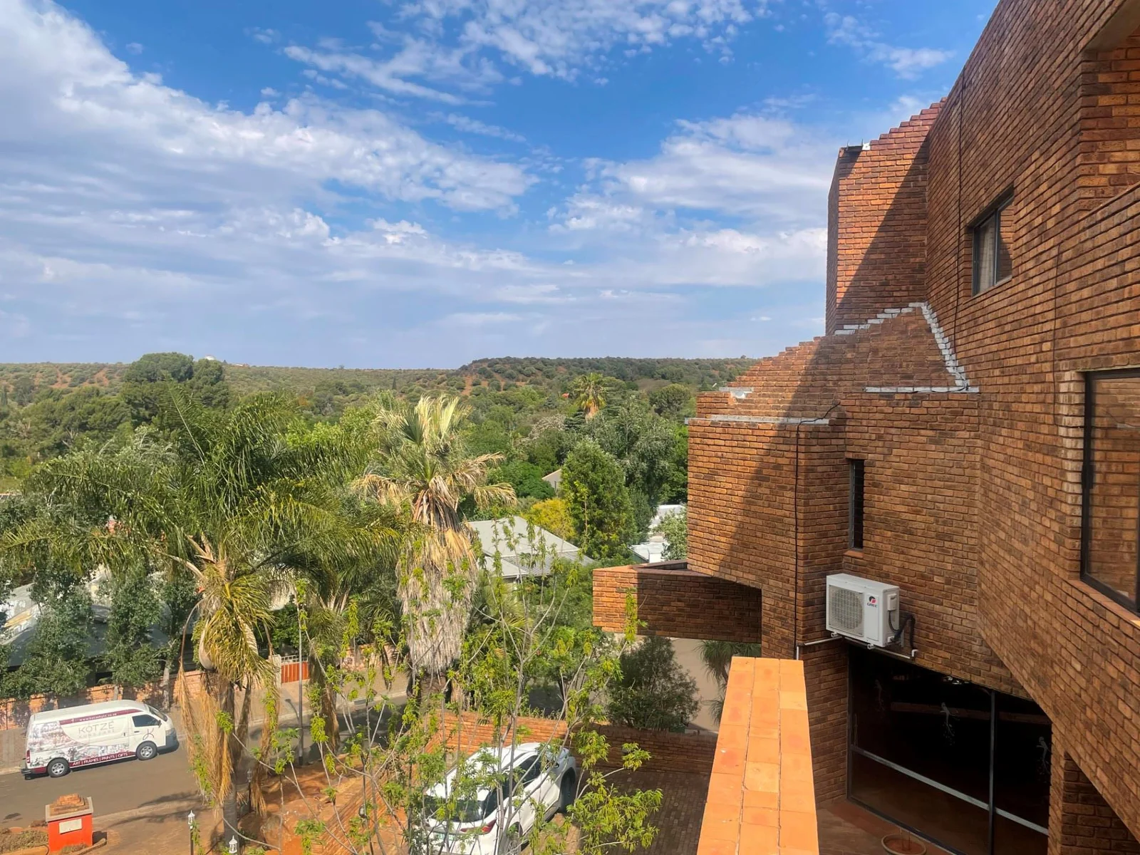 5 Bedroom, 4 Bathroom, 4 Story mansion in Waverley