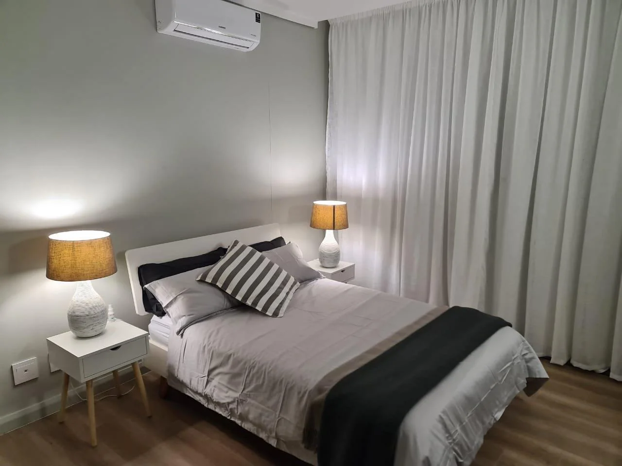 CALLING INVESTORS I  THE LUXURY OF LOCK-UP-AND-GO FOR PROFESSIONALS.