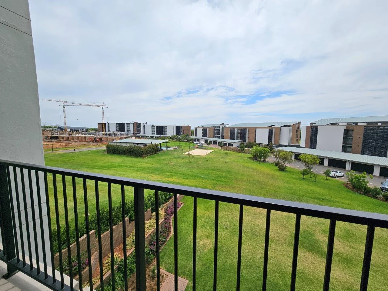 IDEAL INVESTEMENT OPPORTUNITY – SECURE A FUTURE LUXURY LIFESTYLE FOR YOURSELF NOW.