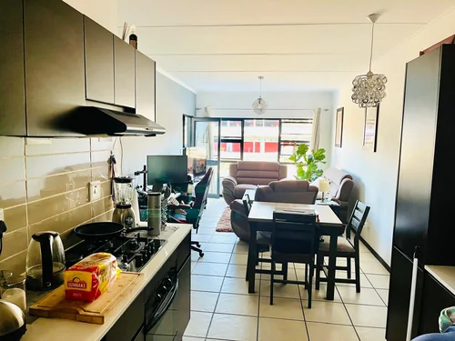 Greenstone Hill, Edenvale