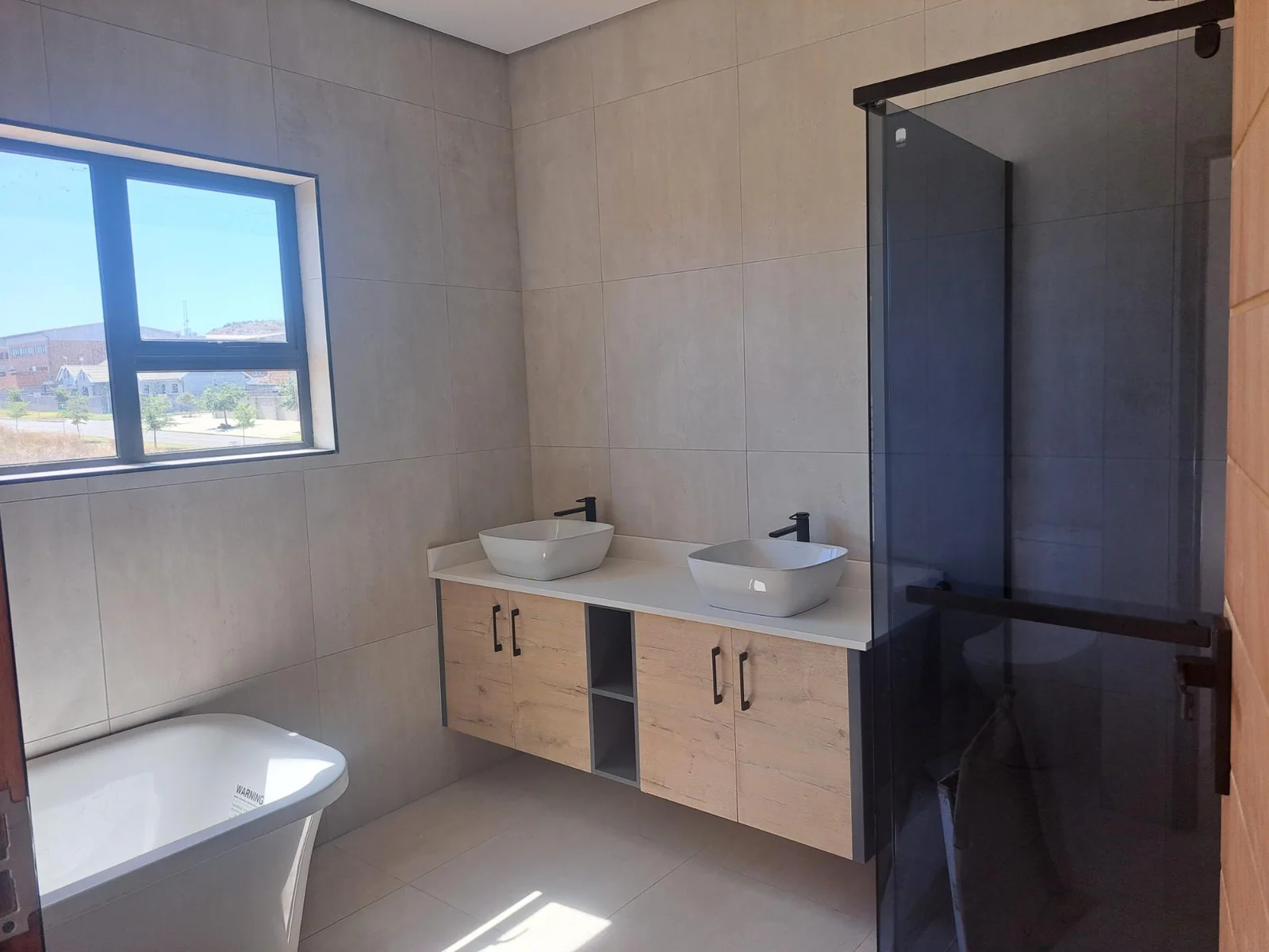 3 bedroom double story house for sale in Somerton Estate