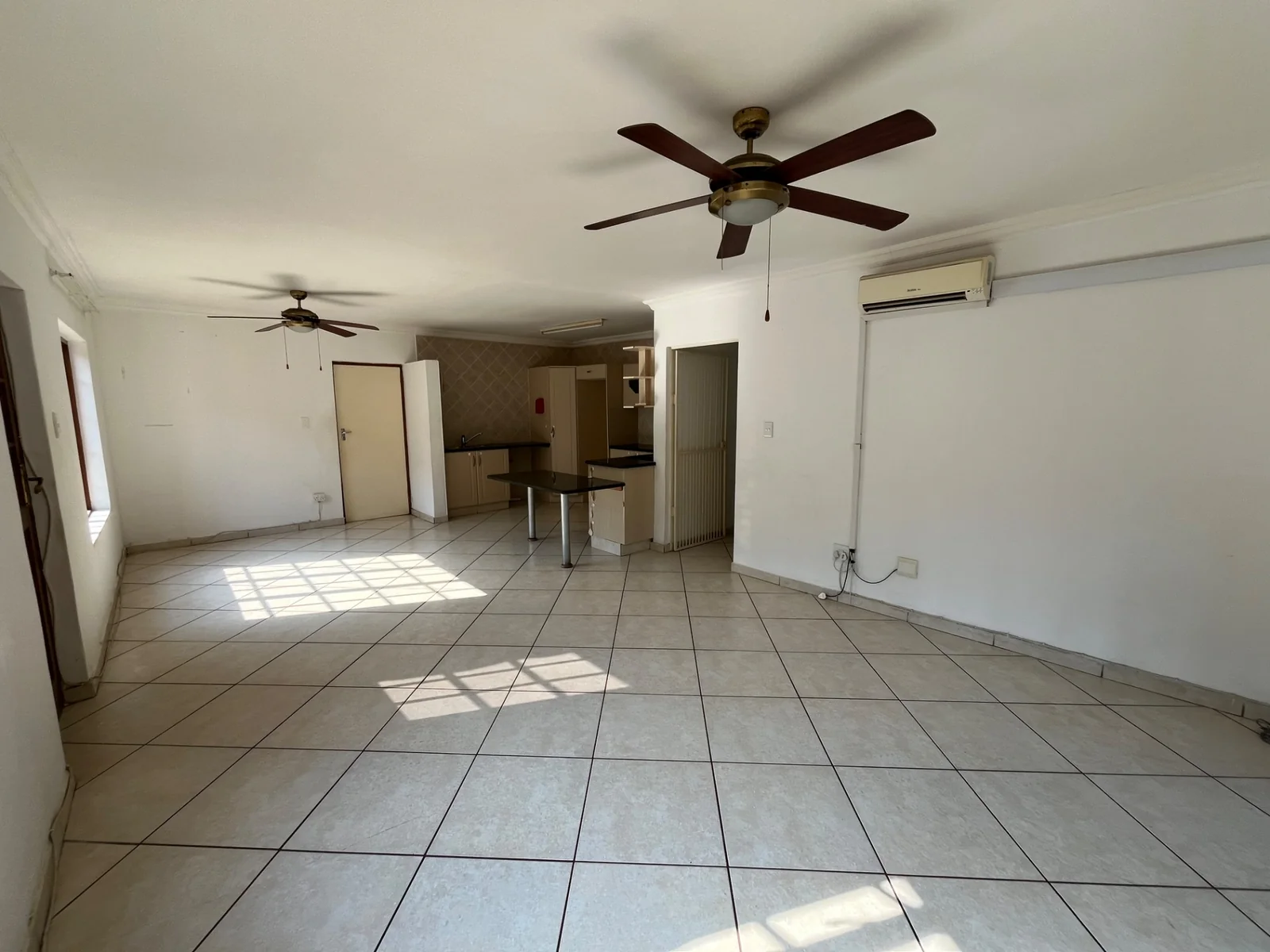 2 Bedroom Simplex To Let