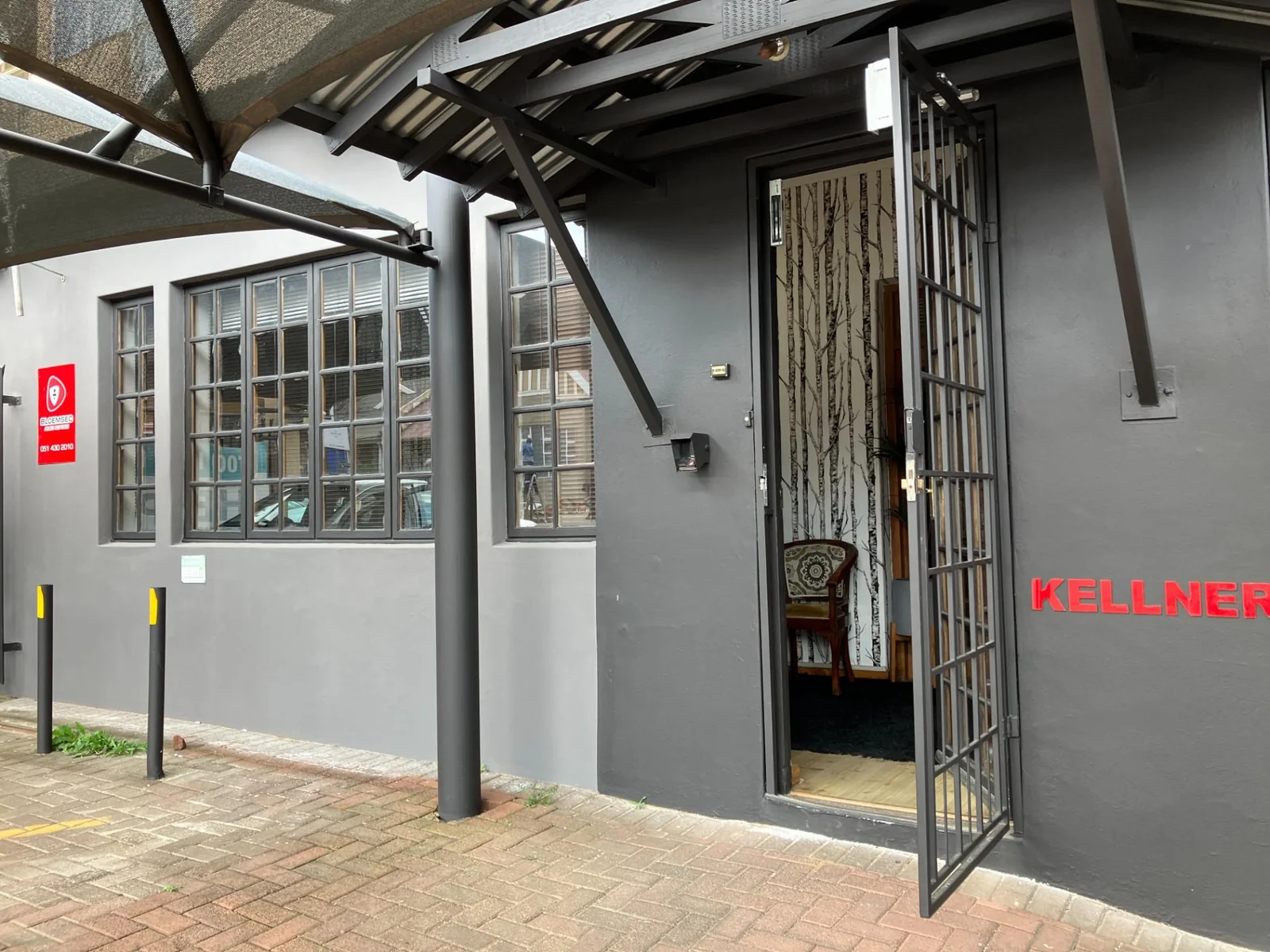 Stylish Commercial Property with excellent location