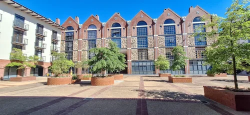 Onder Papegaaiberg, Stellenbosch