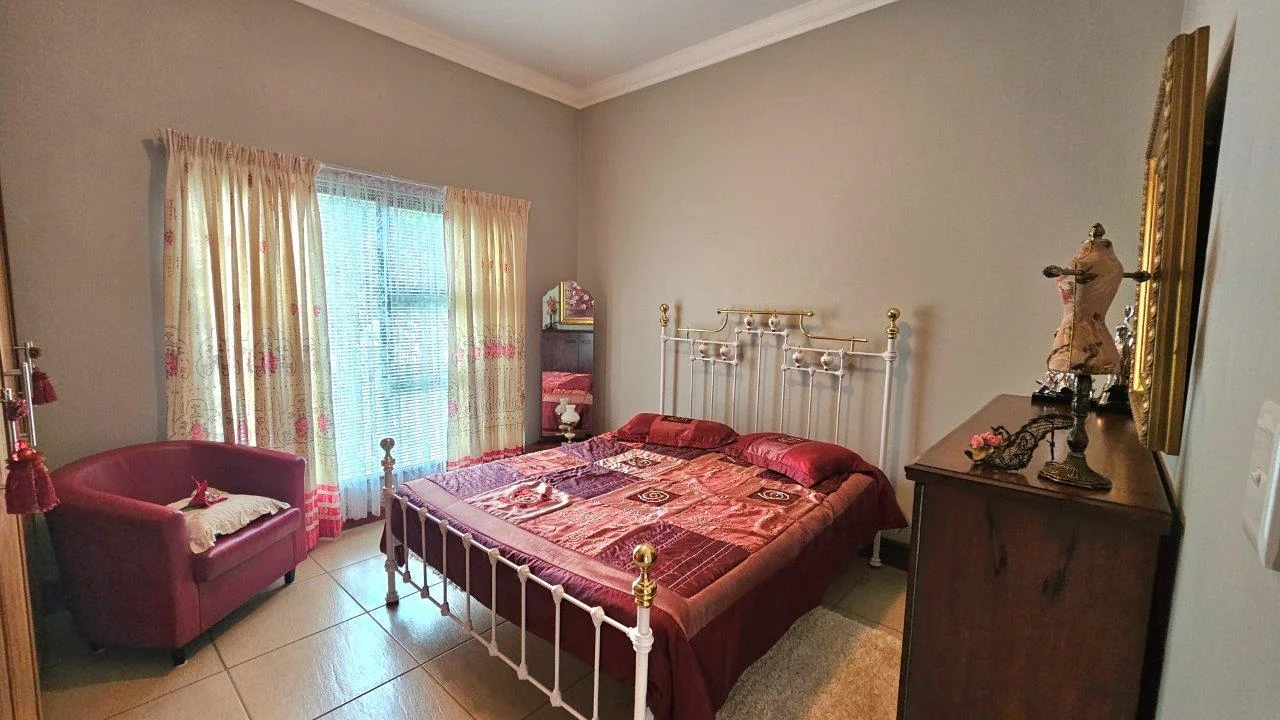 In Midstream Estate, when you retire it’s done with the best intentions for everyone to enjoy their golden years in style and independence.