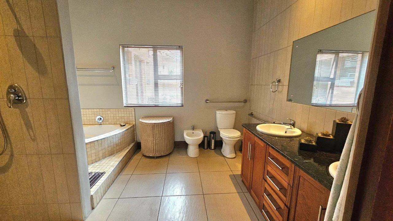 In Midstream Estate, when you retire it’s done with the best intentions for everyone to enjoy their golden years in style and independence.