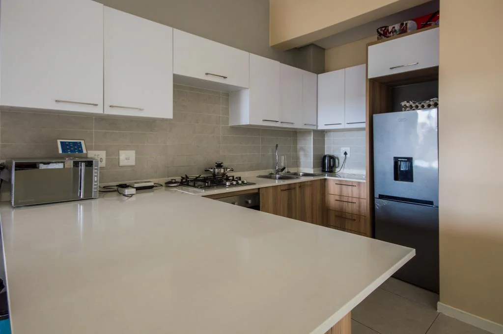 Modern and spacious One Bedroom Apartment for Sale in Modderfontein!