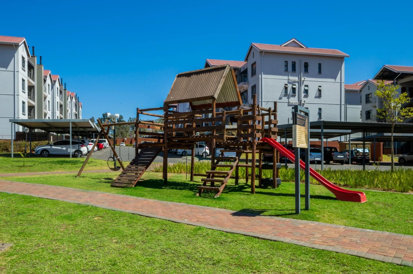 Modern and spacious One Bedroom Apartment for Sale in Modderfontein!