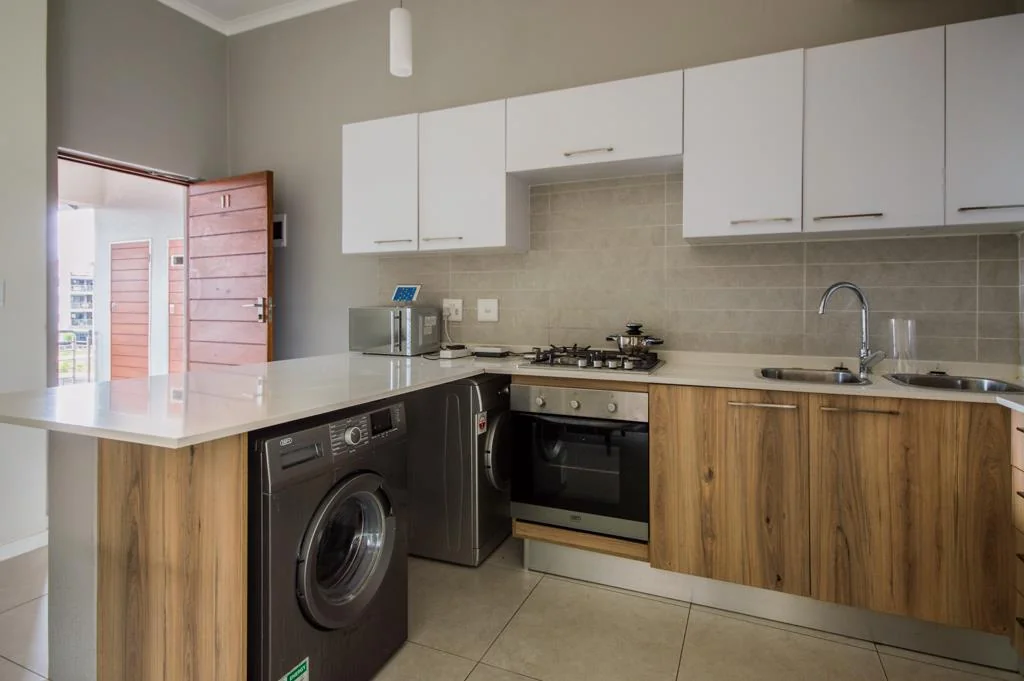 Modern and spacious One Bedroom Apartment for Sale in Modderfontein!