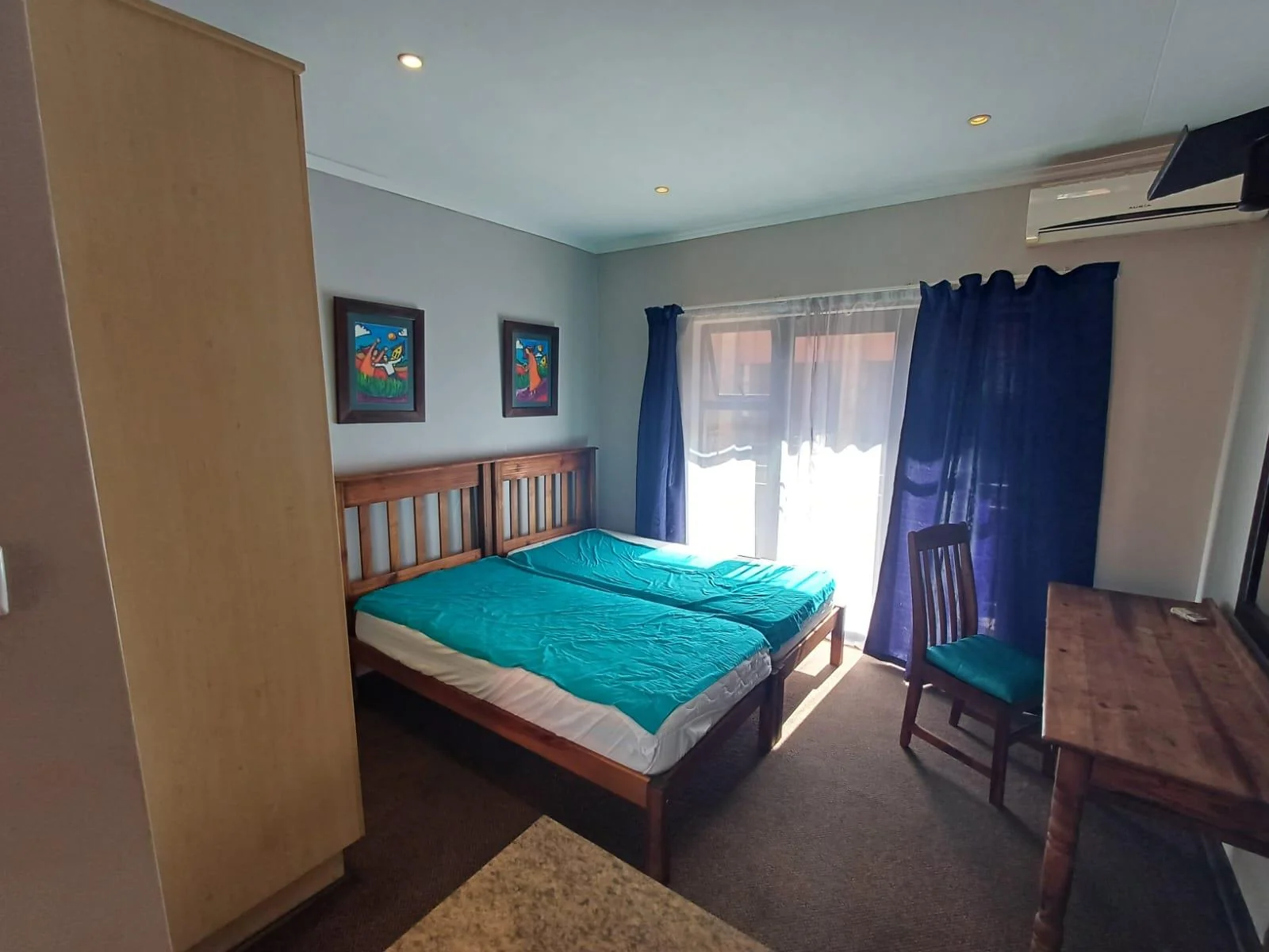 Bachelor’s flat to rent in Langenhoven Park!