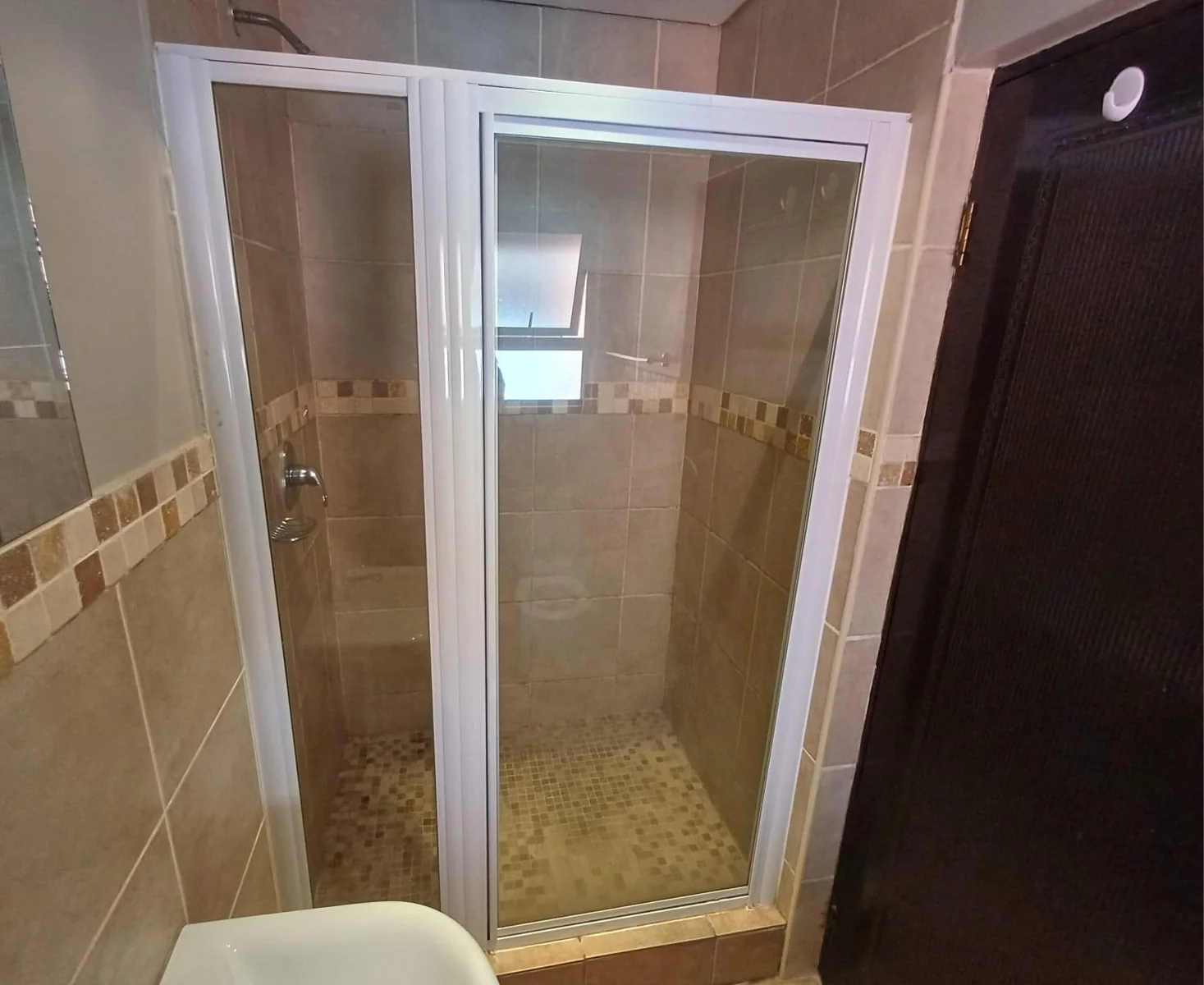 Bachelor’s flat to rent in Langenhoven Park!