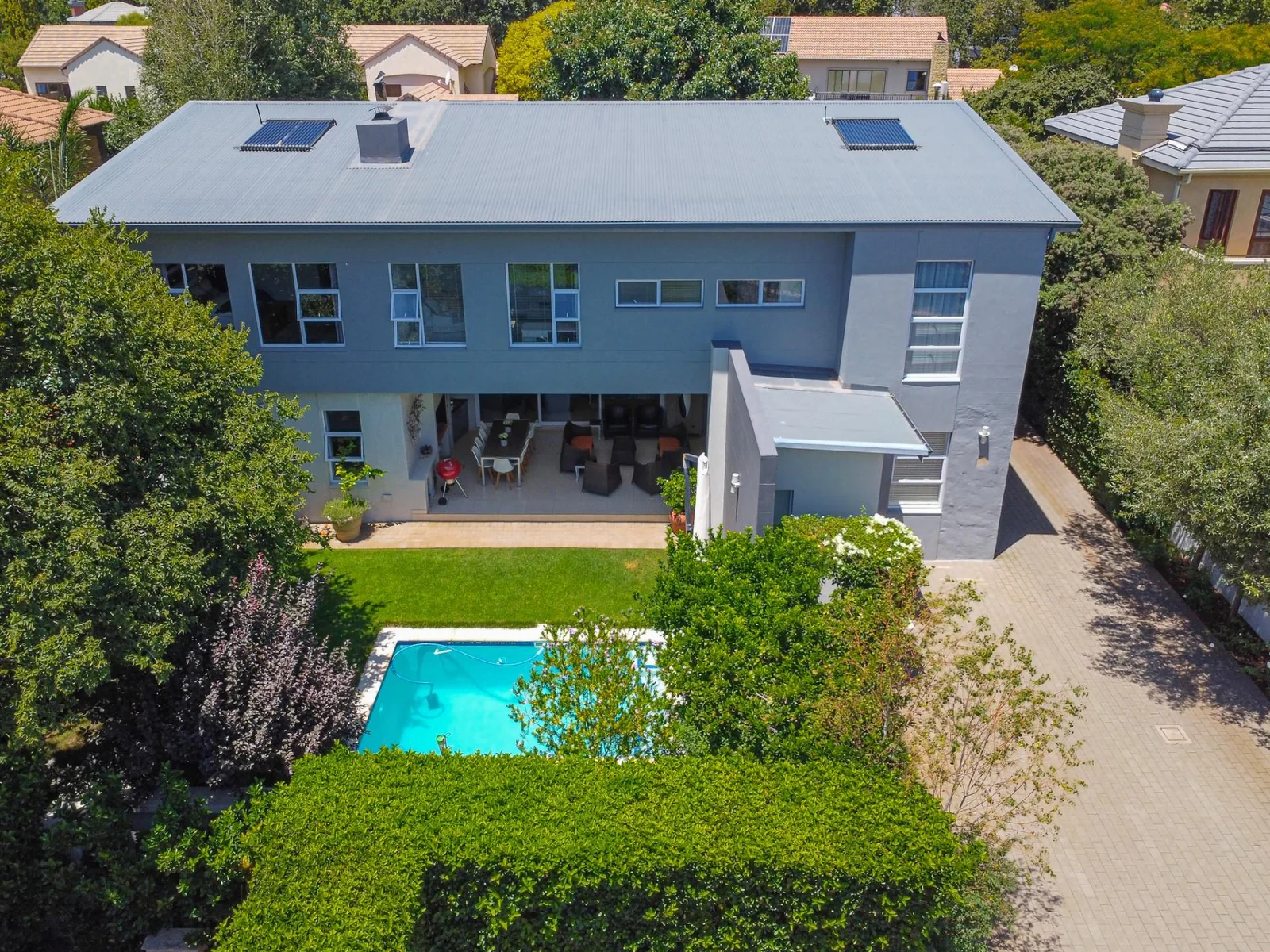 EXPERIENCE THE PINNACLE OF FAMILY LIVING – EXCLUSIVE MANDATED
