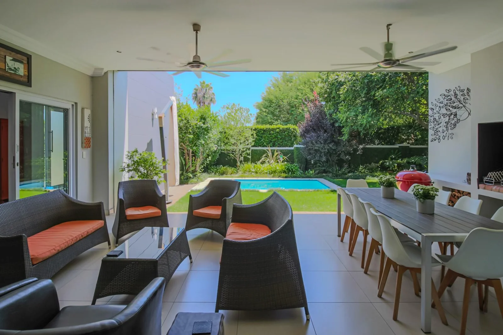 EXPERIENCE THE PINNACLE OF FAMILY LIVING – EXCLUSIVE MANDATED