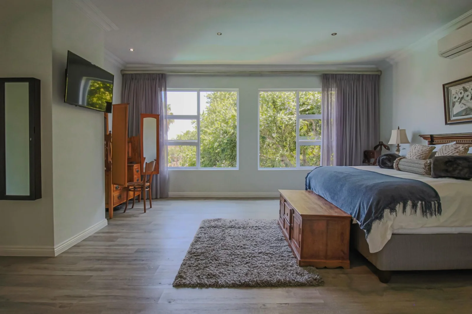 EXPERIENCE THE PINNACLE OF FAMILY LIVING – EXCLUSIVE MANDATED