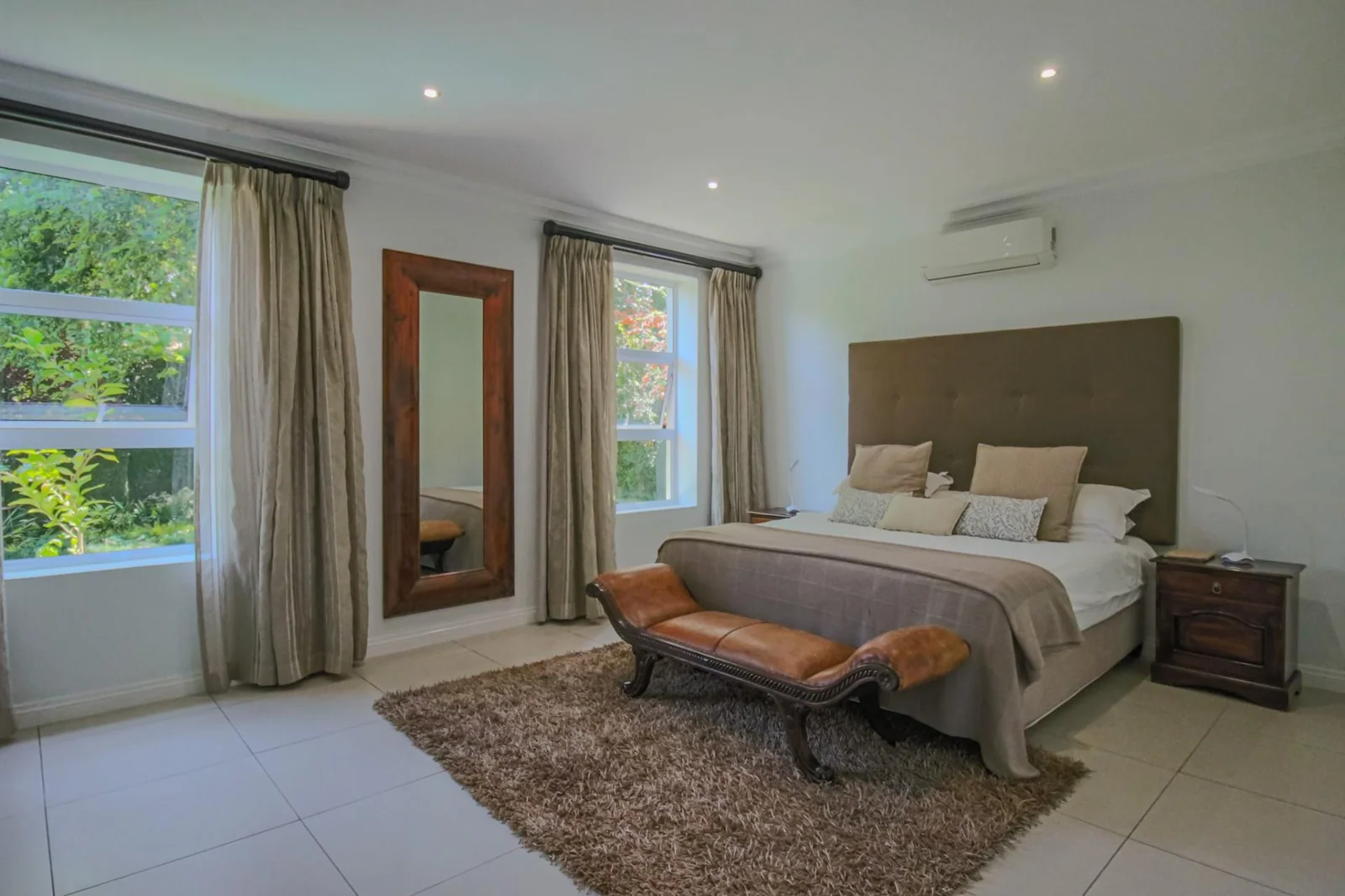 EXPERIENCE THE PINNACLE OF FAMILY LIVING – EXCLUSIVE MANDATED