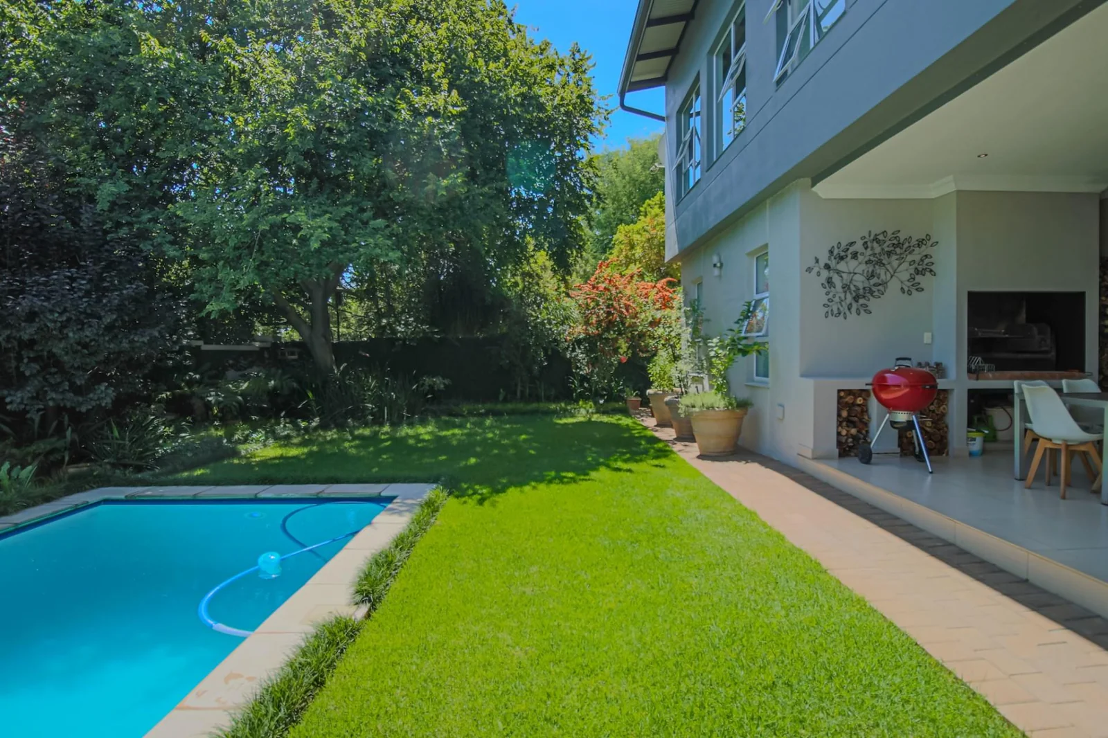 EXPERIENCE THE PINNACLE OF FAMILY LIVING – EXCLUSIVE MANDATED