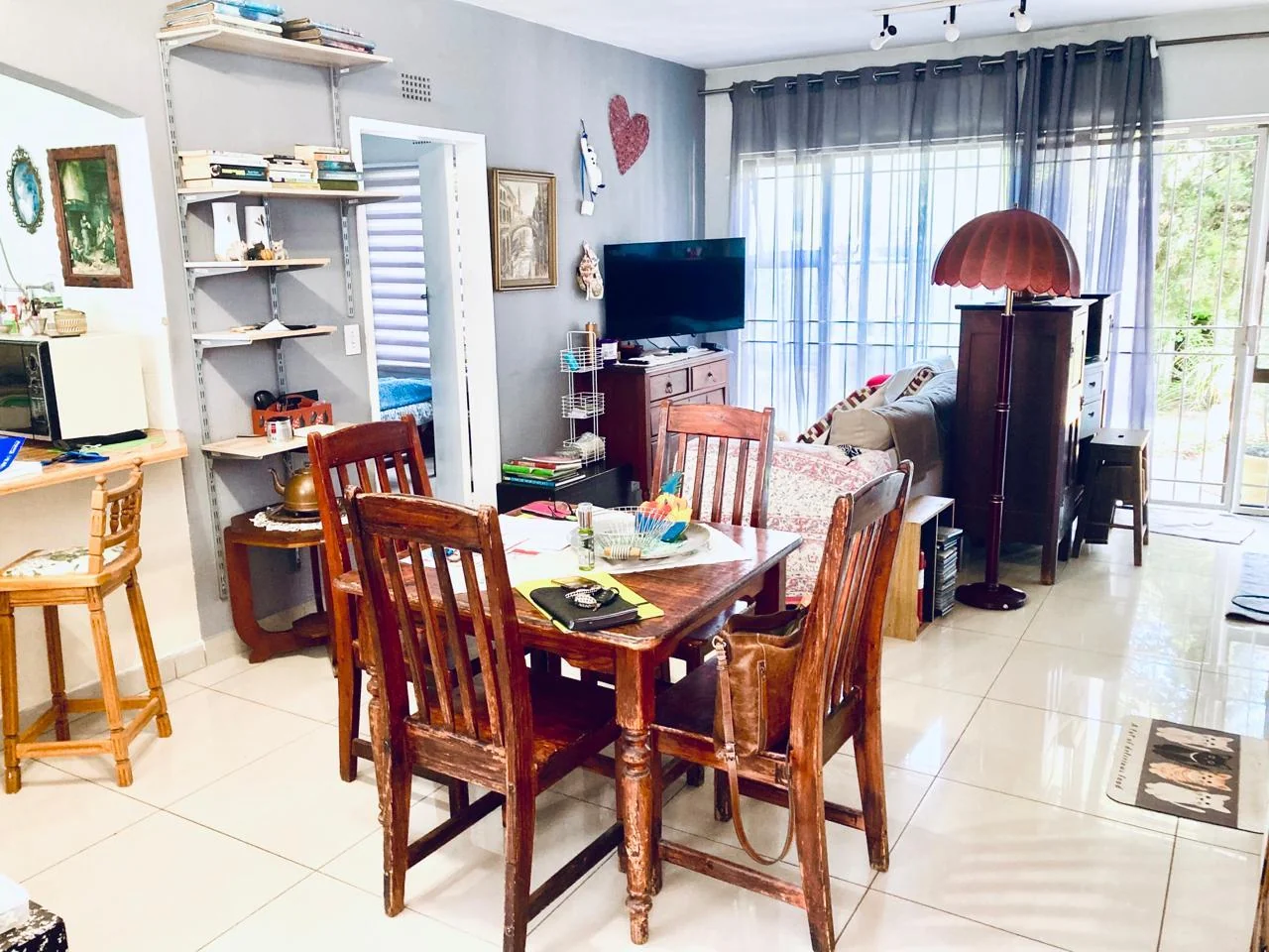 Immaculate 1 Bedroom garden apartment for Sale in Lyndhurst / Corlett Gardens