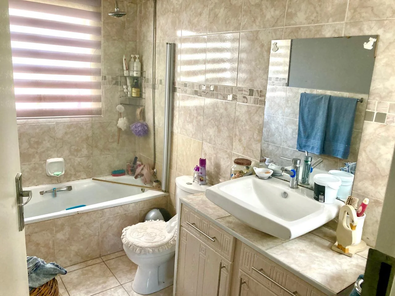 Immaculate 1 Bedroom garden apartment for Sale in Lyndhurst / Corlett Gardens