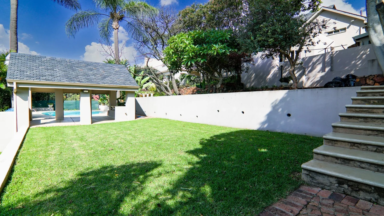 4 Bedroom House with Flatlet