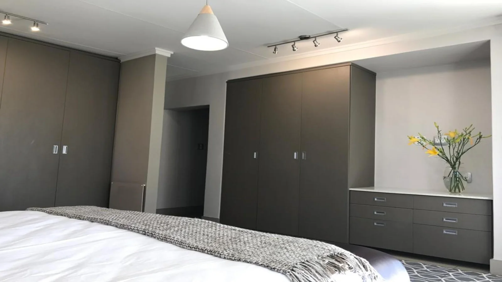 4 Bedroom House with Flatlet