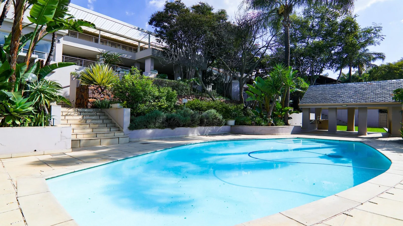 4 Bedroom House with Flatlet