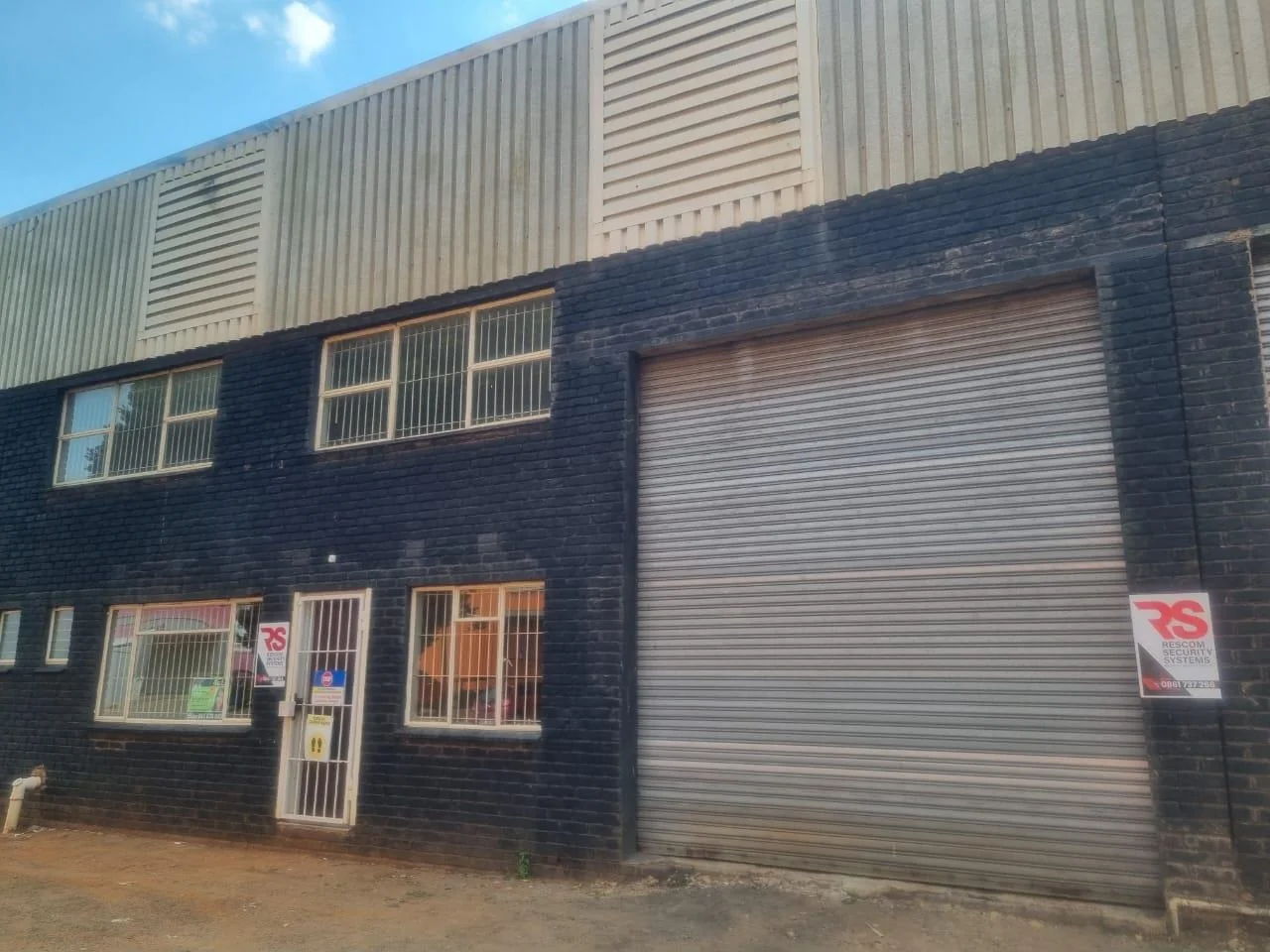 Workshop to let in NW 7 Vanderbijlpark.