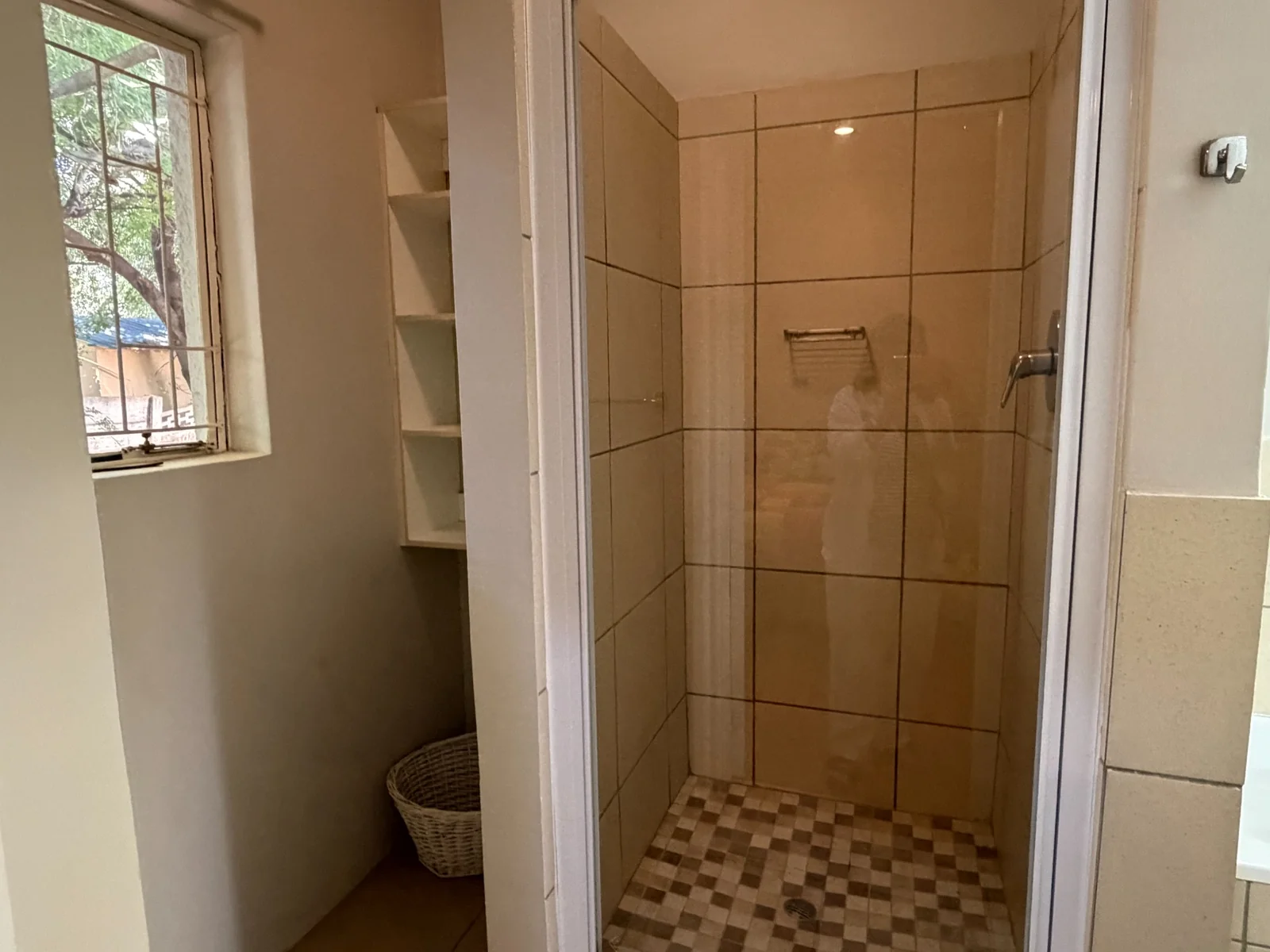 Beautiful family home to rent in the upmarket neighborhood.