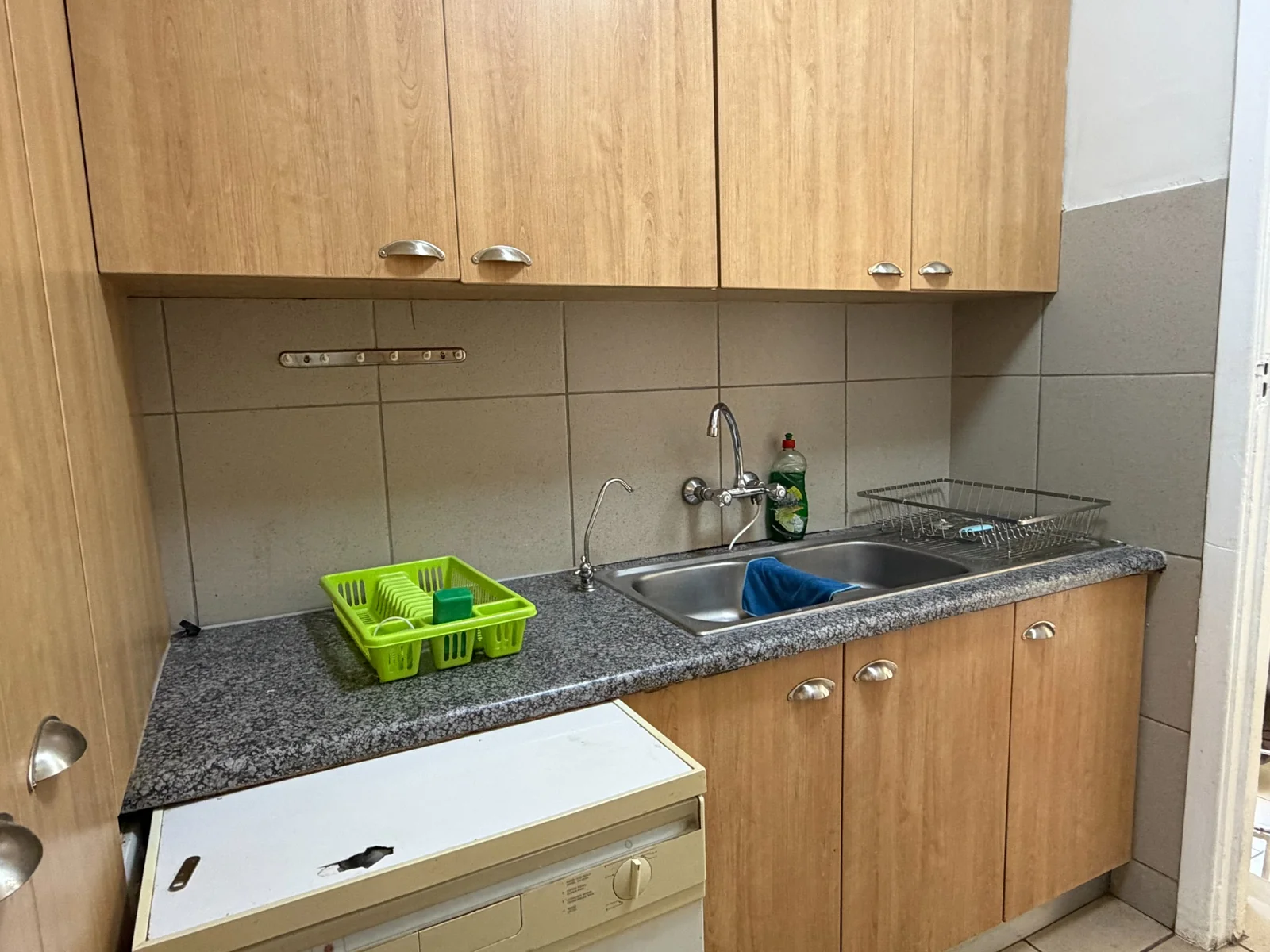 Beautiful family home to rent in the upmarket neighborhood.