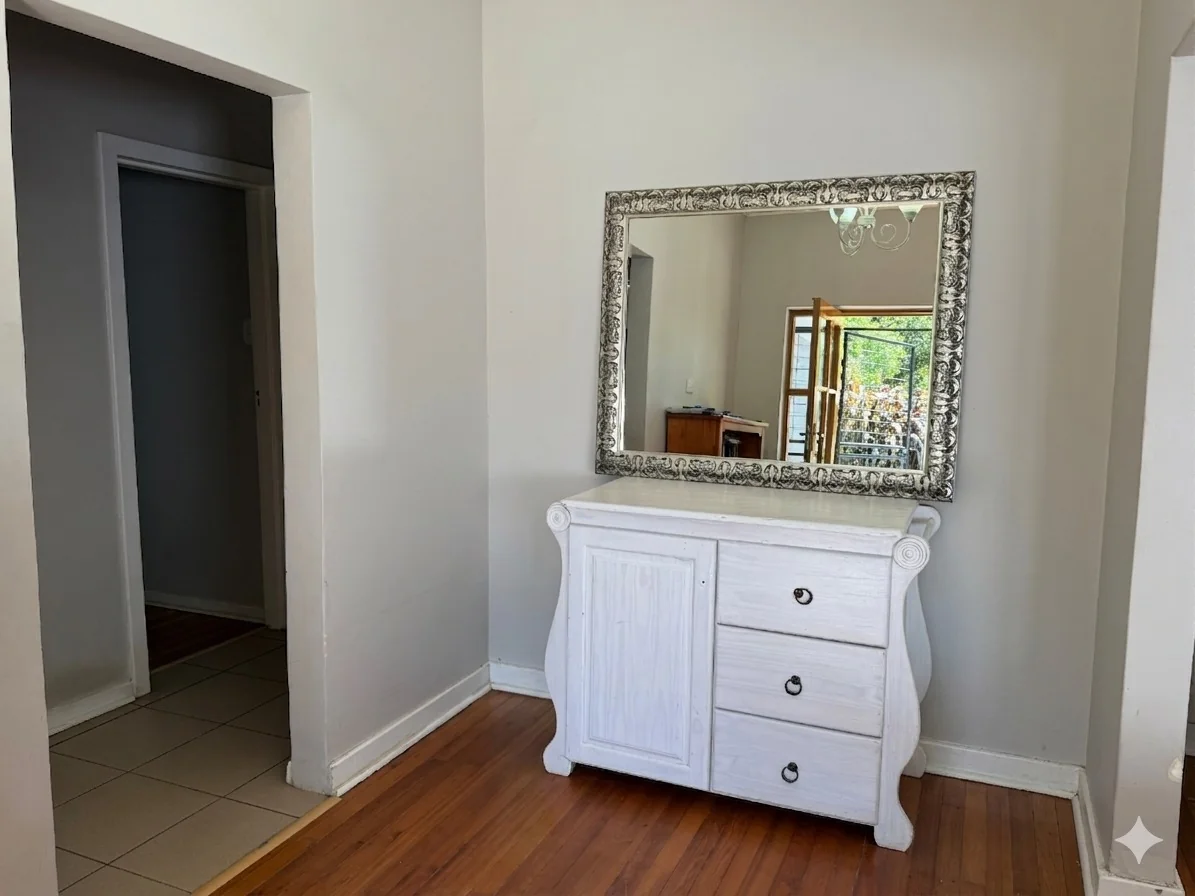 Beautiful family home to rent in the upmarket neighborhood.