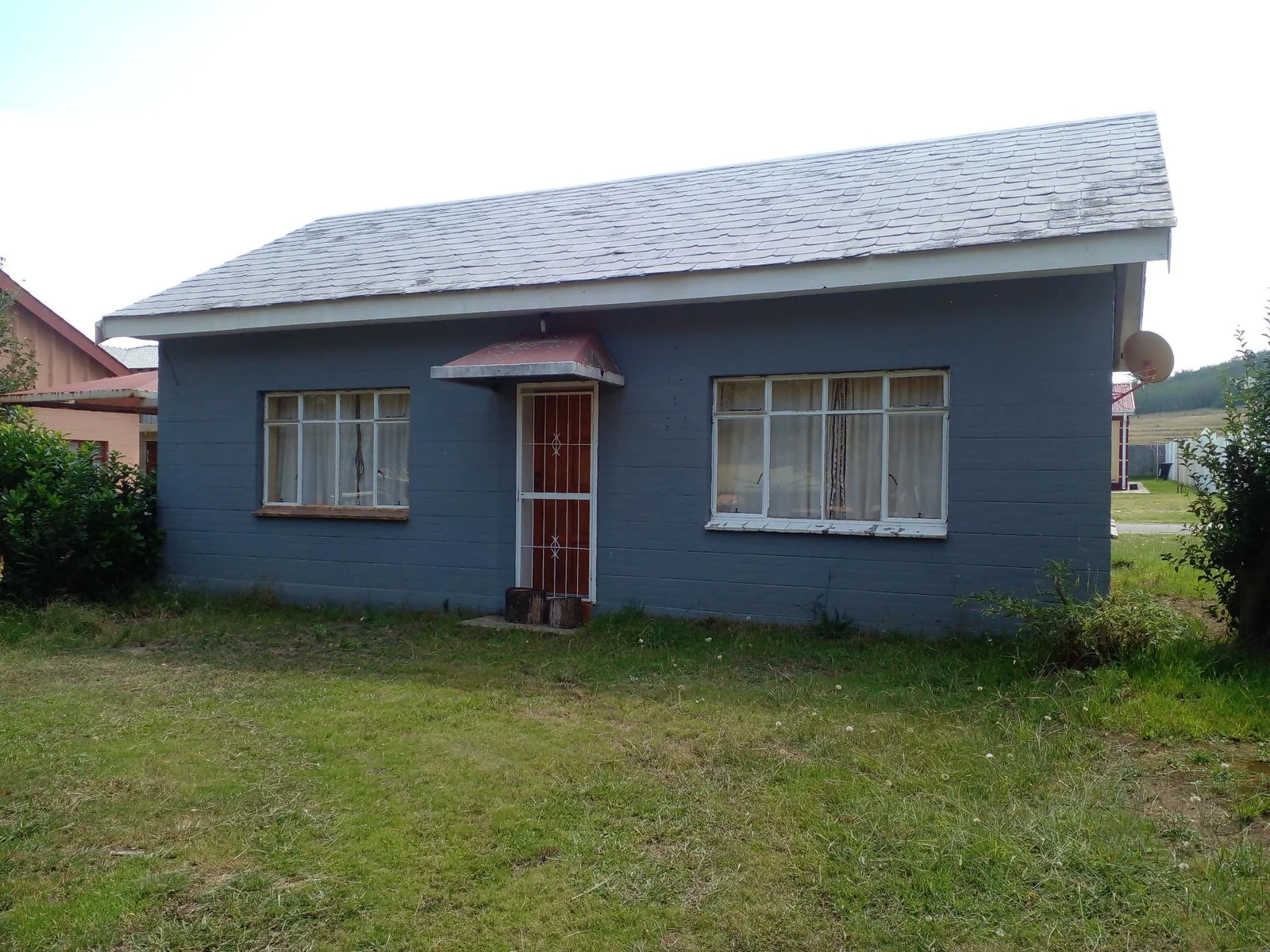 2 Beroom house for sale in Loch Athlone