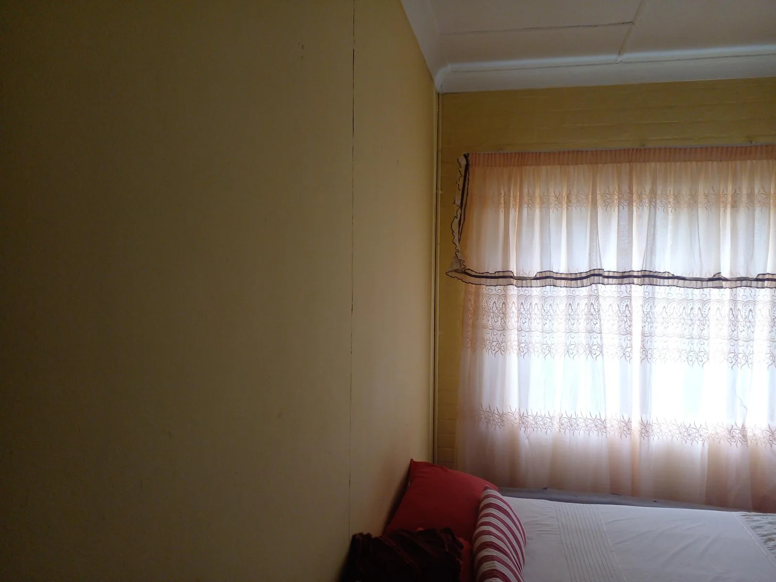 2 Beroom house for sale in Loch Athlone